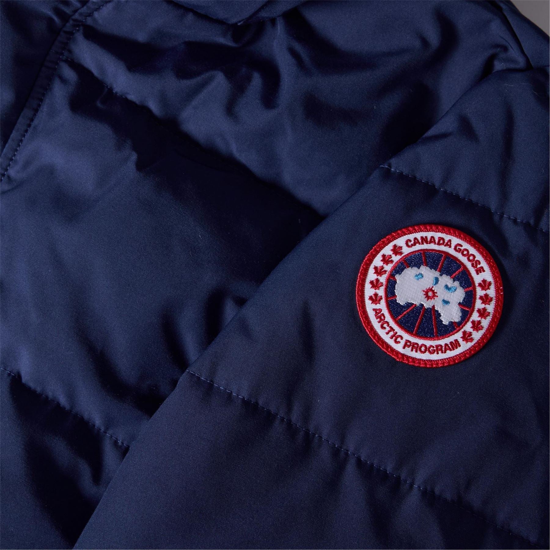 Canada Goose Wyndham  Water Resistant Duck Down Slim Fit Parka
