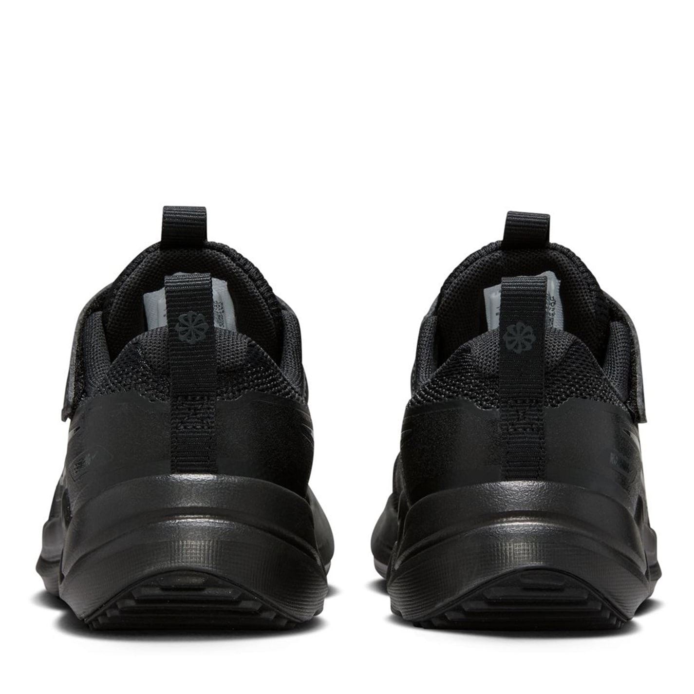 Nike Cosmic Runners Children's Low Top Sneakers