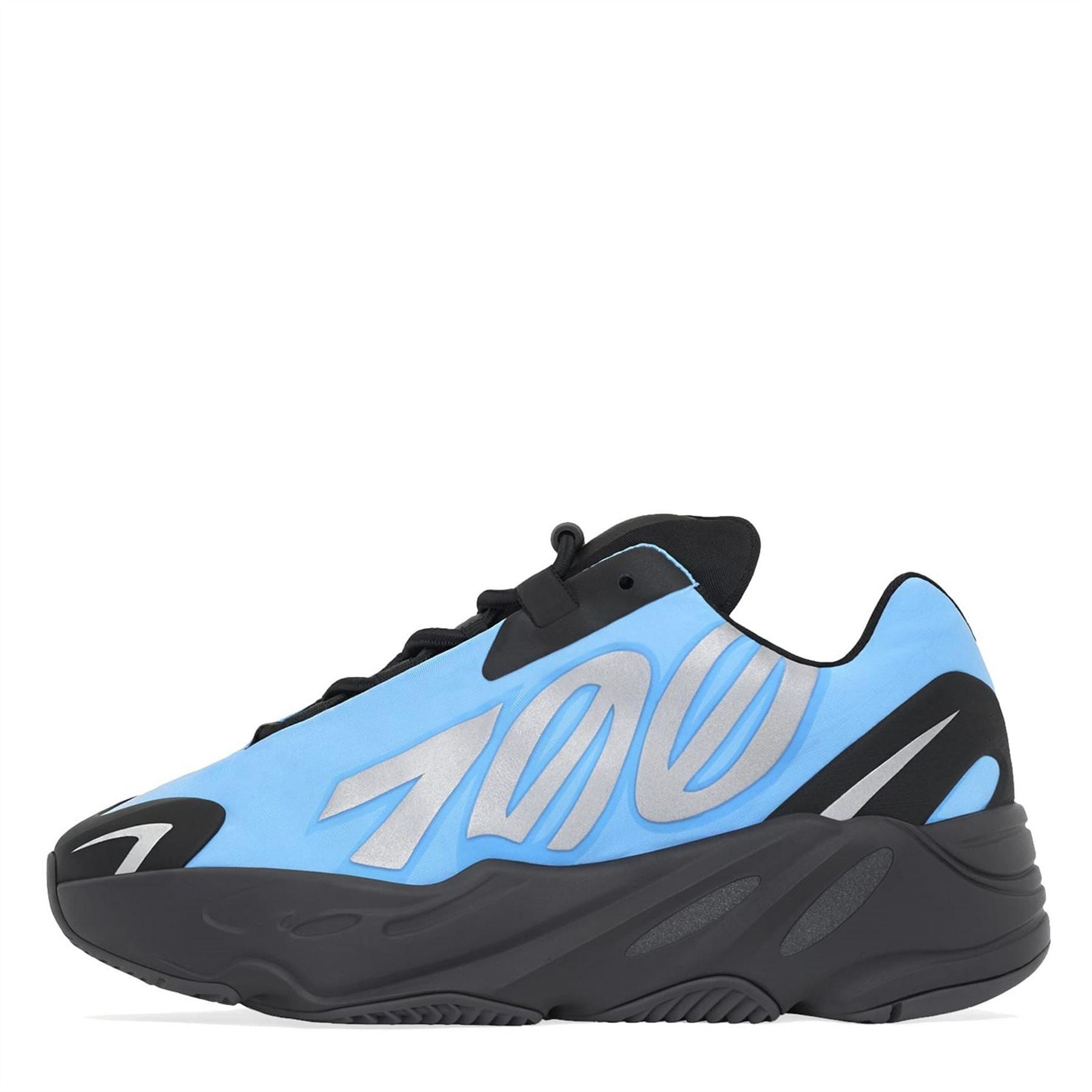 Yeezy 700 Mnvn Chunky Boost Runners