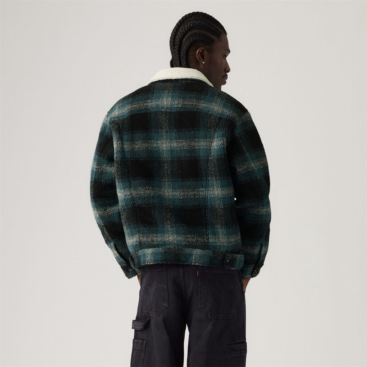 Levis Relaxed Fit Solid Patterned Sherpa Denim Jacket with Chest Pocket
