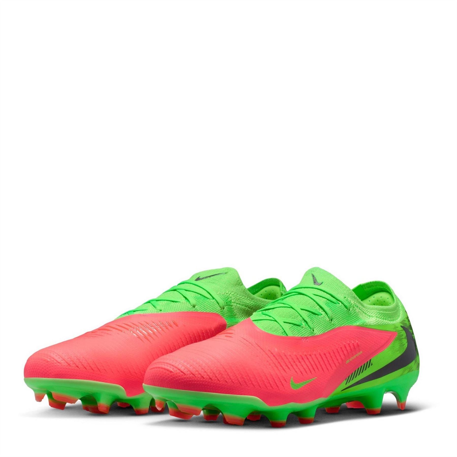 Nike Phantom 6 Low Pro Adults Firm Ground Football Boots