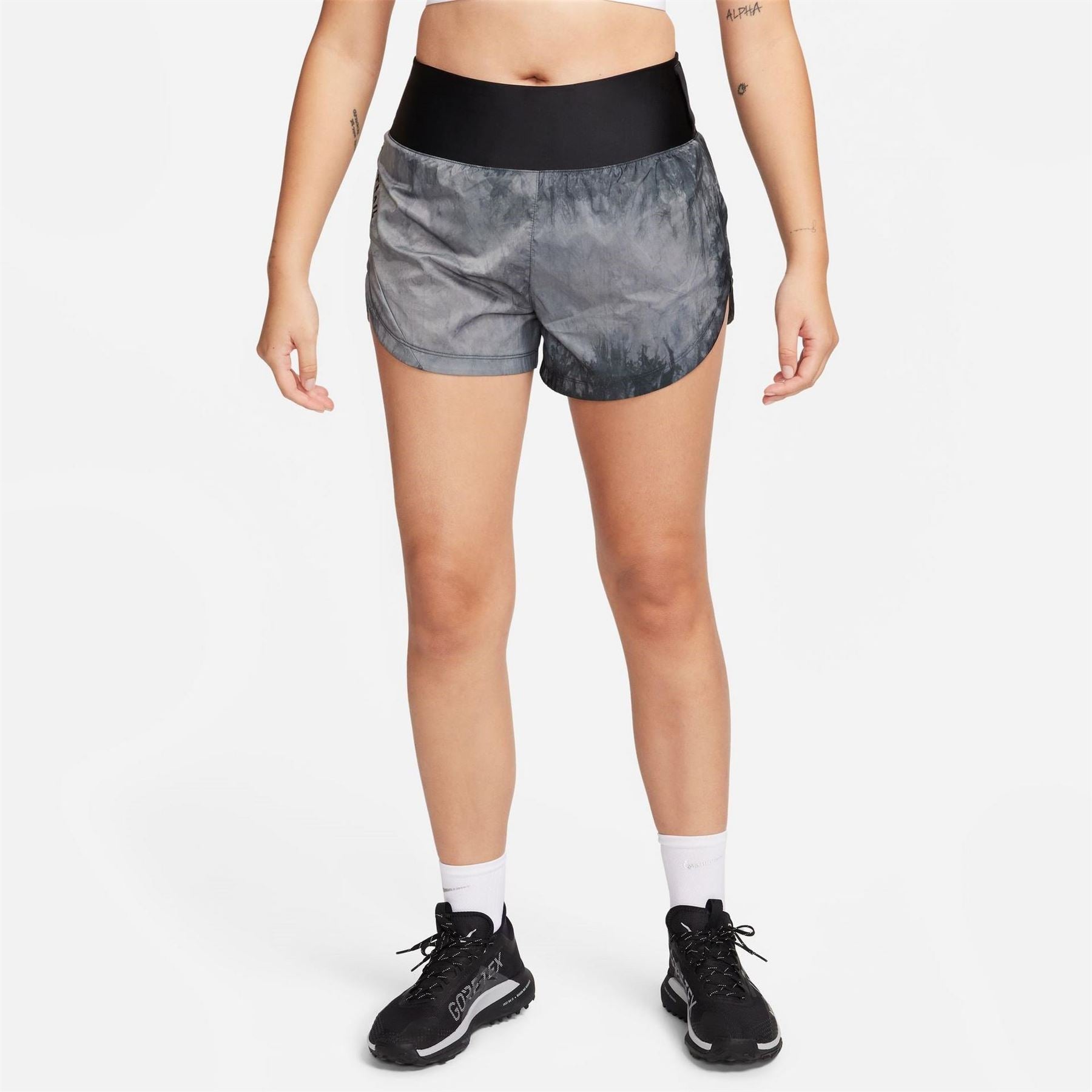 Nike Womens Trail Repel Mid Rise 3 Running Shorts
