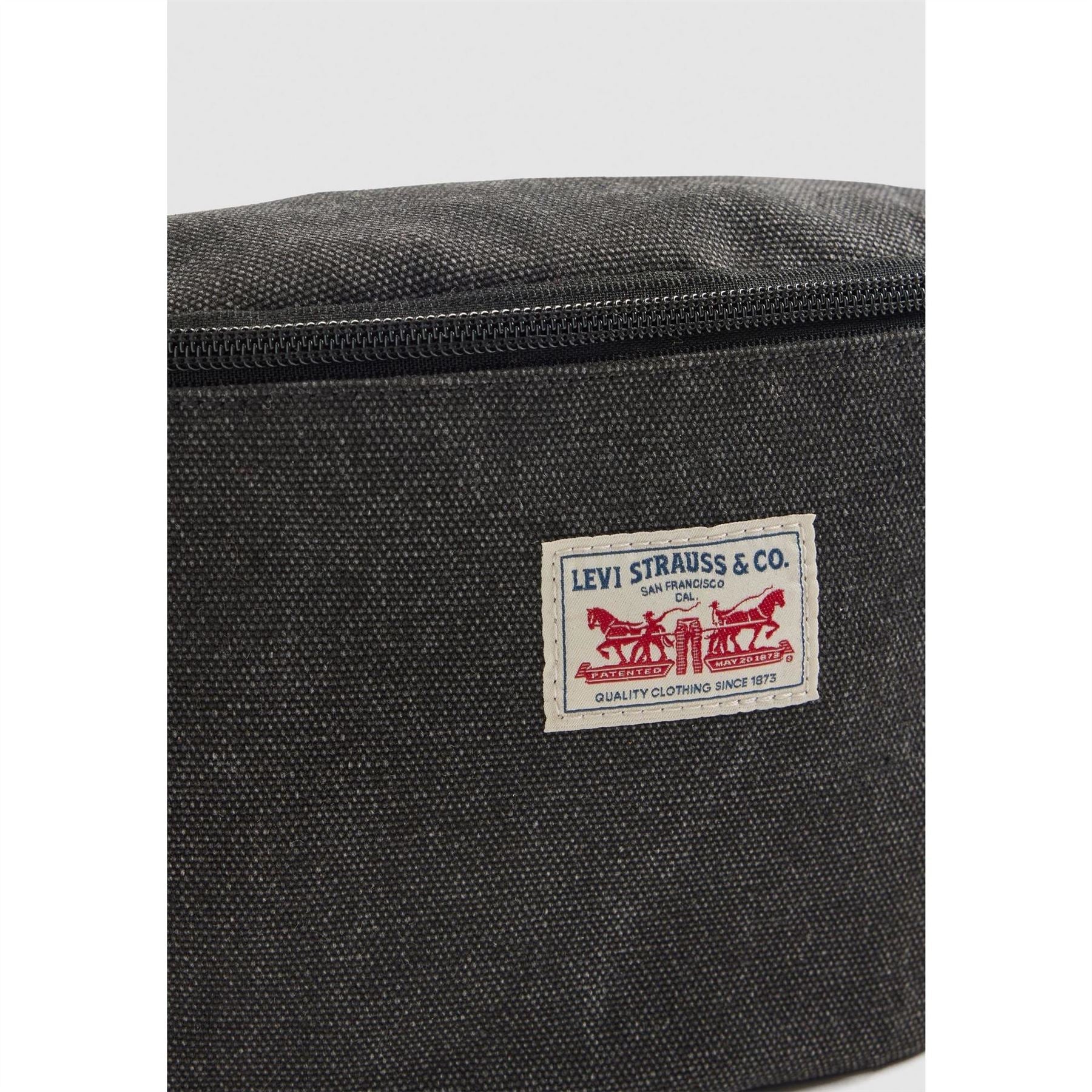 Levis Sling Bag