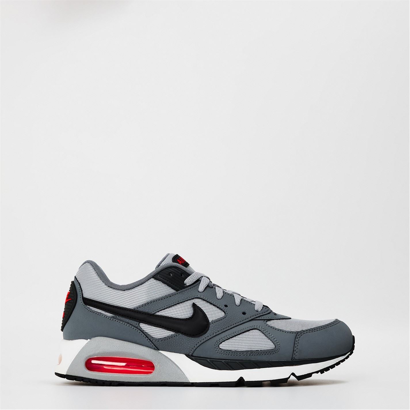 Nike Air Max Ivo Trainers