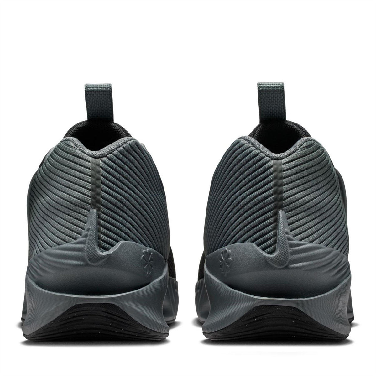 Nike Mens G.t. Jump Academy Basketball Trainers