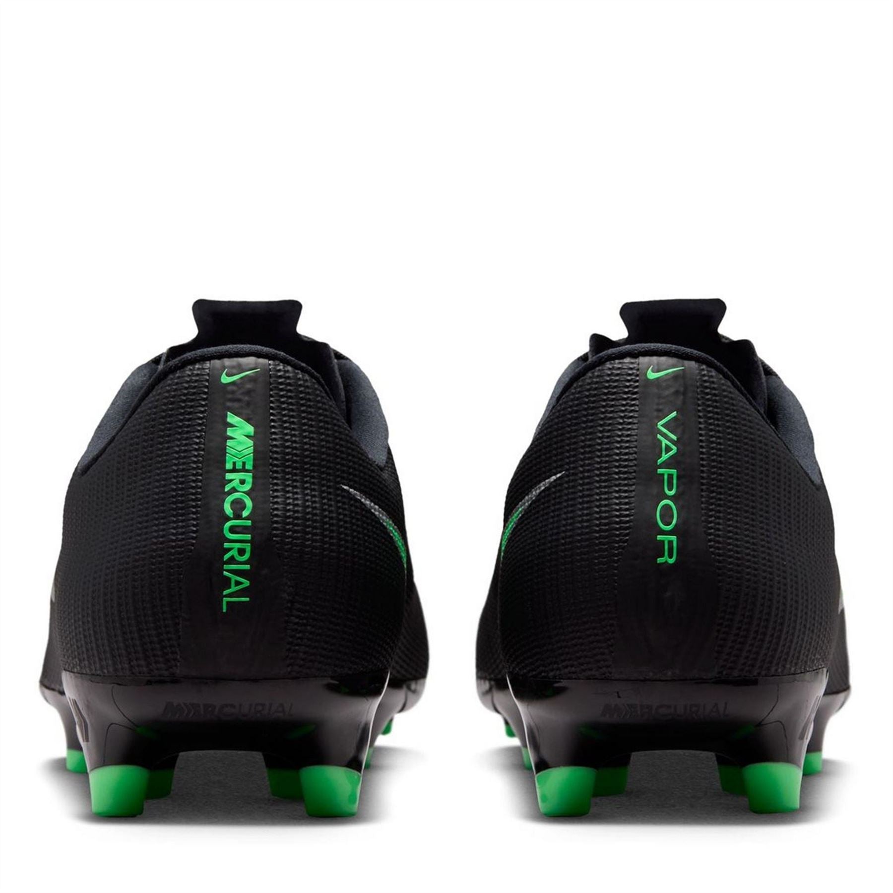 Nike Vapor 17 Academy Firm Ground Football Boots