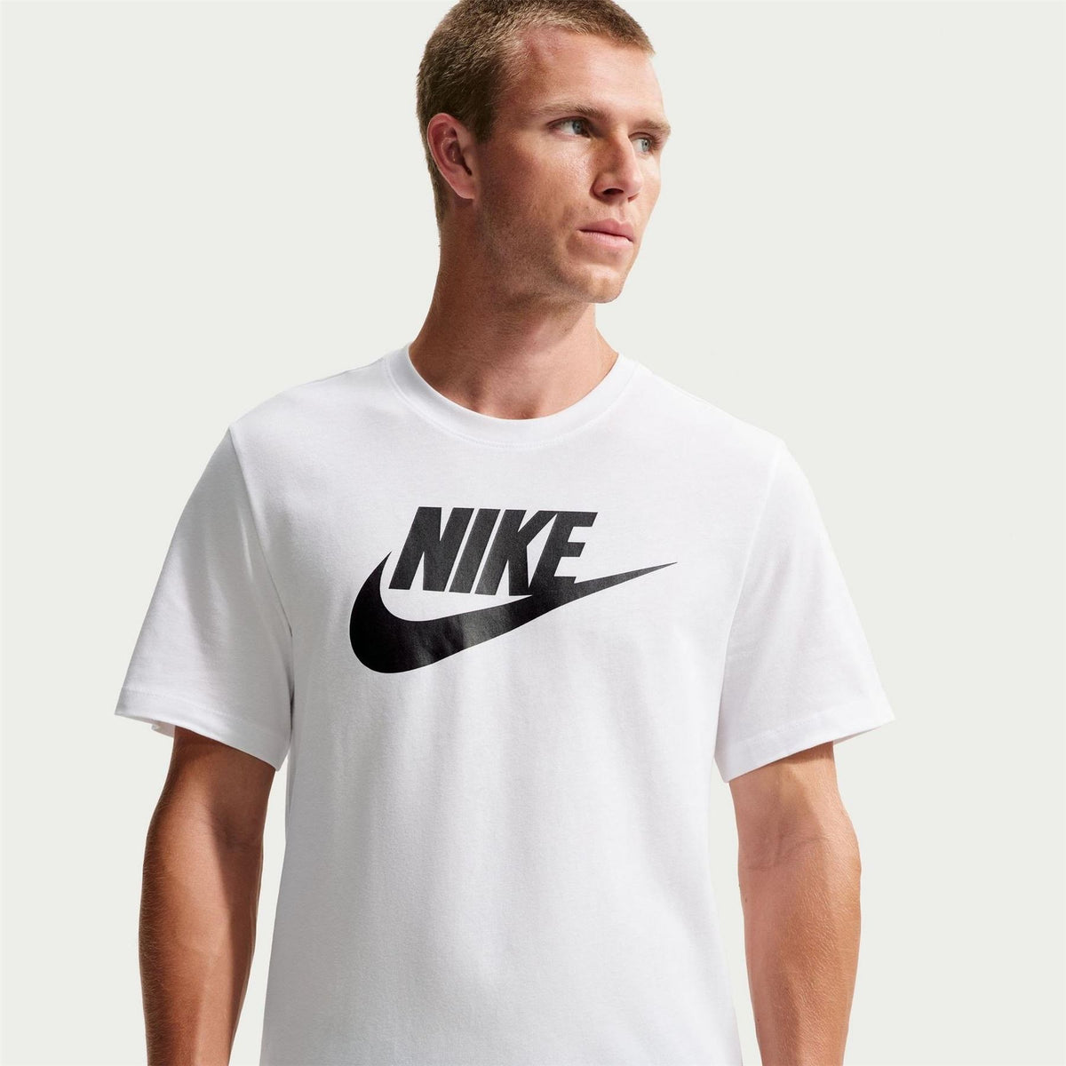 Nike Mens Sportswear Club T-Shirt