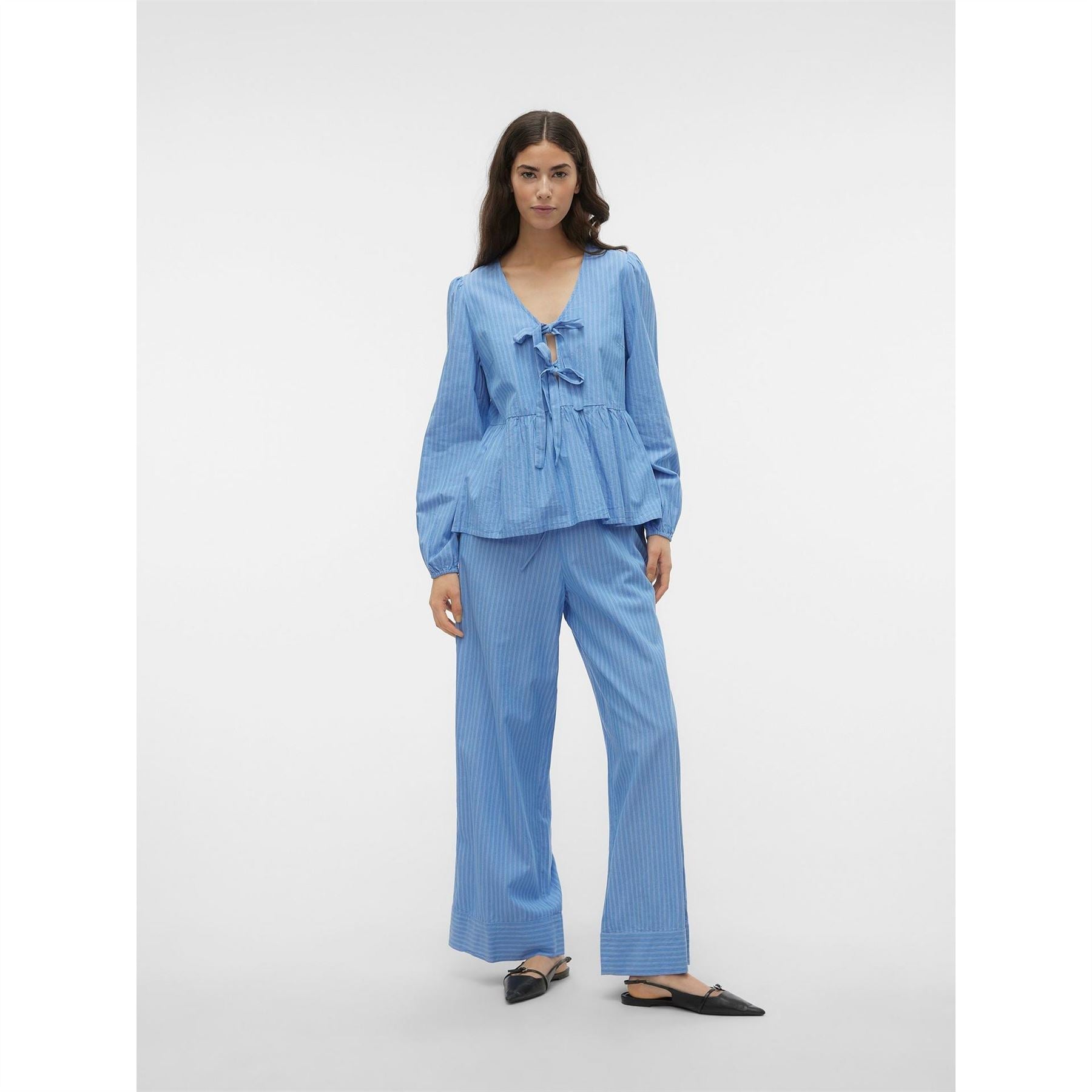 Vero Moda Gili Tie Relaxed Fit V Neck Blouse