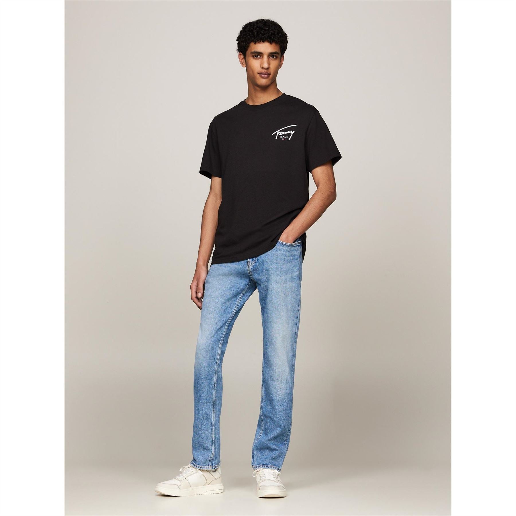 Tommy Jeans Flag Logo T-Shirt
