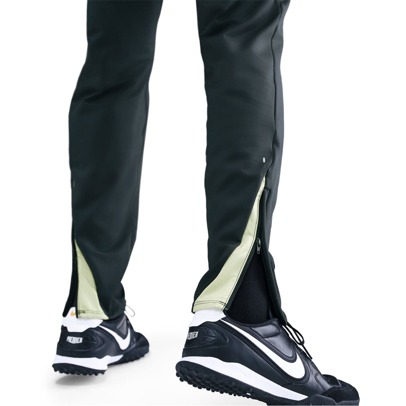 Nike Strike Winter Warrior Solid Patterned Slim Track Pants