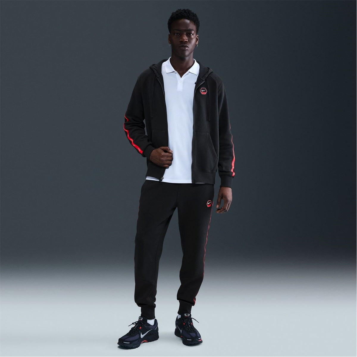 Nike City Raglan Sleeve Hooded Sweatshirt