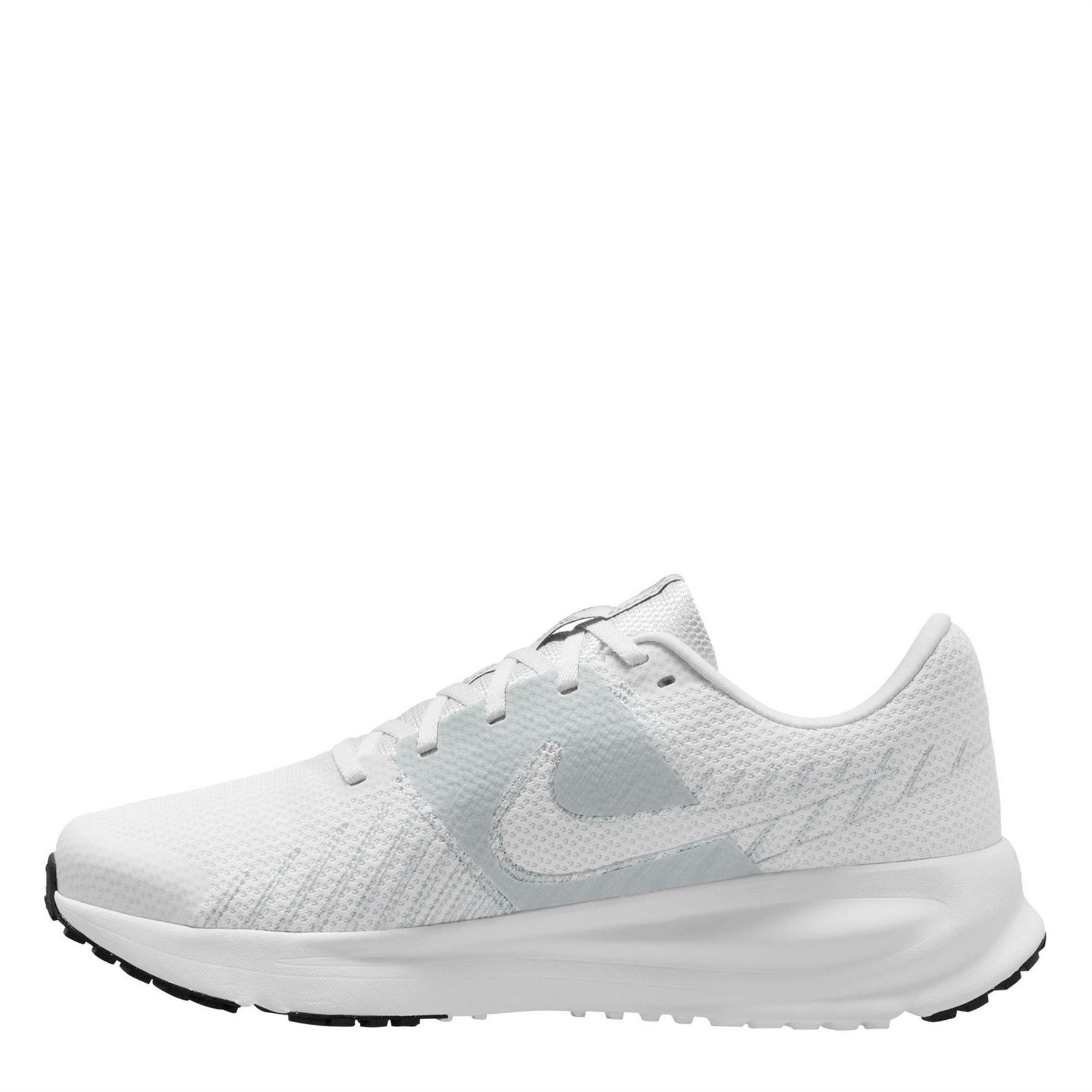 Nike Run Defy Low Top Sneakers