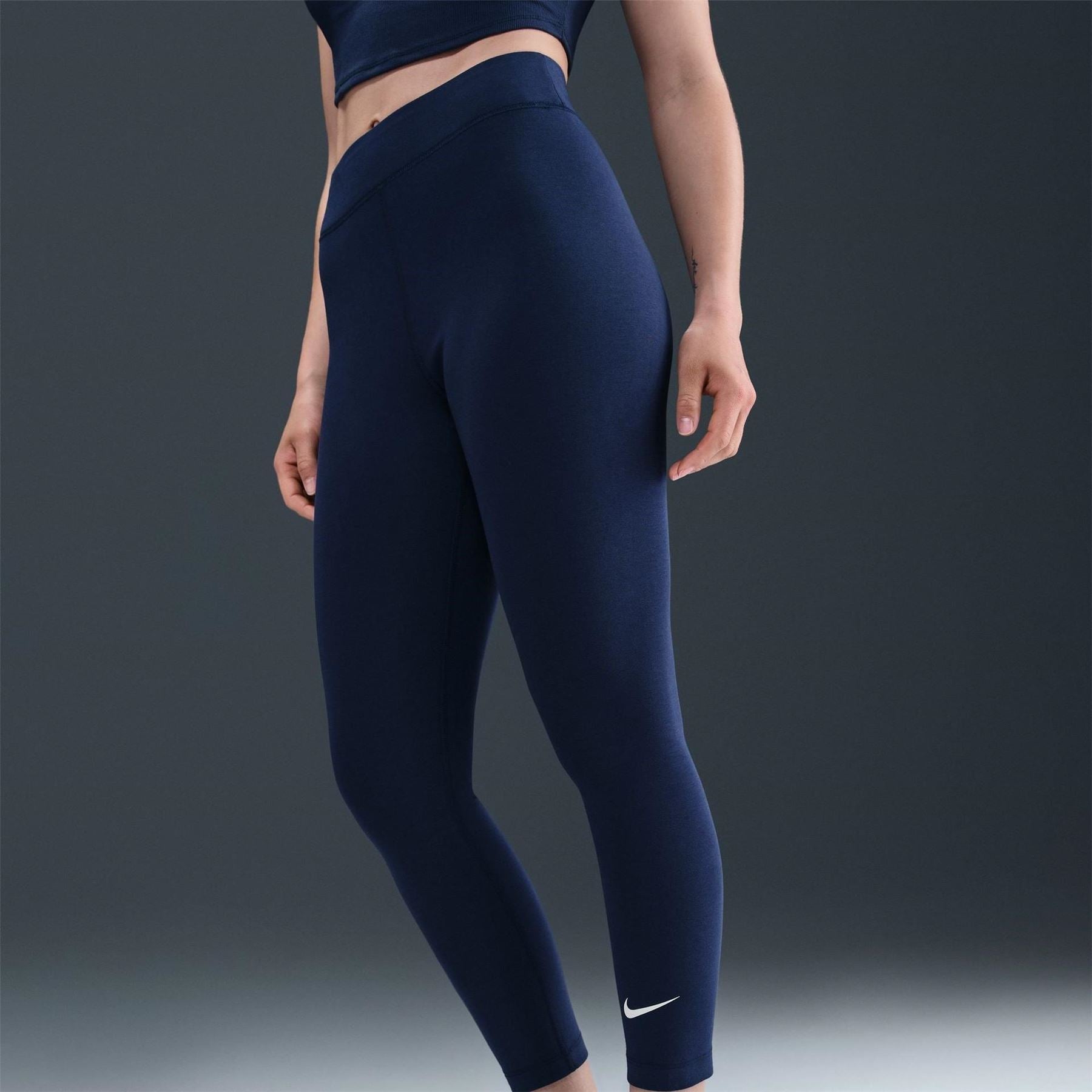Nike Womens Sportswear Classic High Waisted 7 8 Leggings