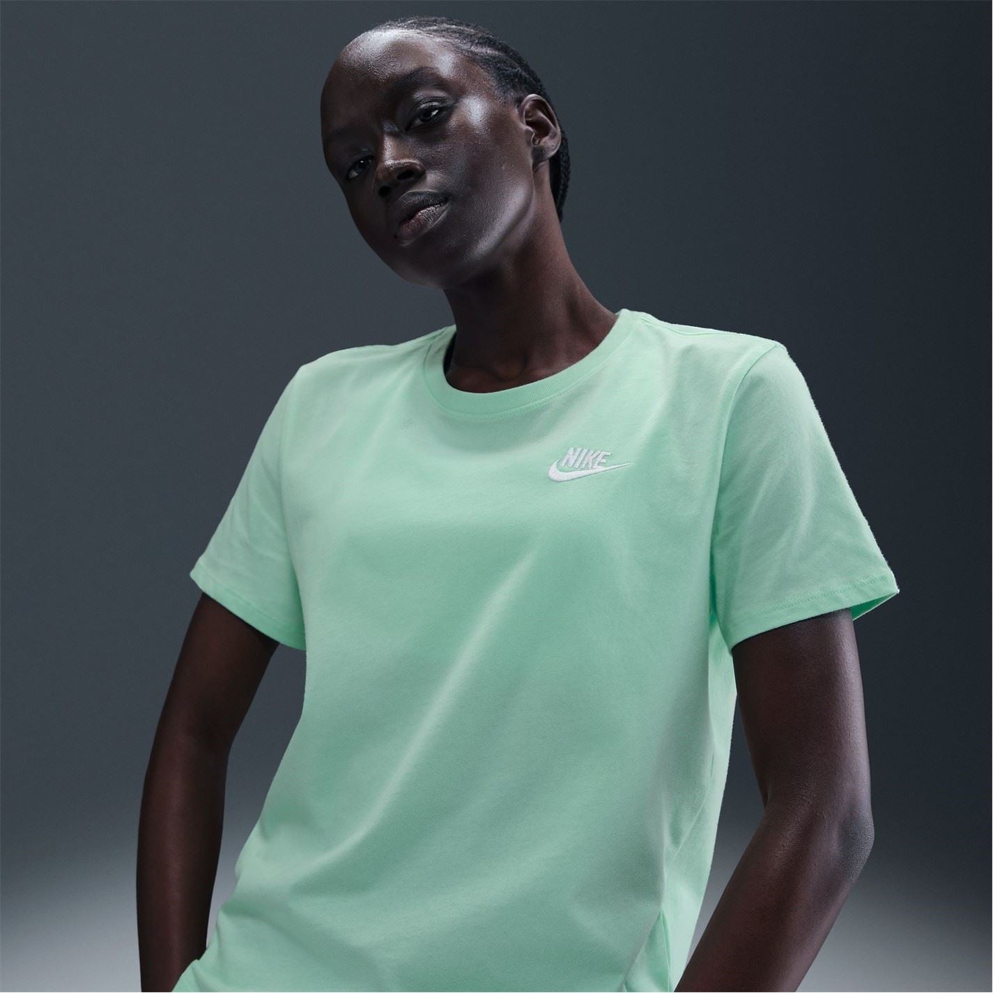 Nike Womens Sportswear Club T-Shirt