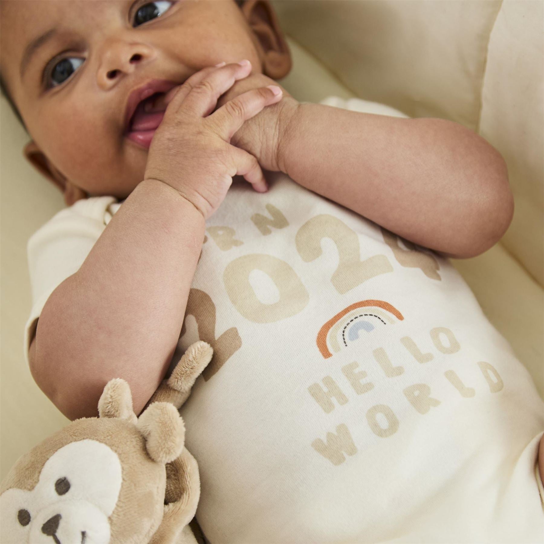 Hello World Kids Studio Baby Bodysuit And Comforter Clothing Set