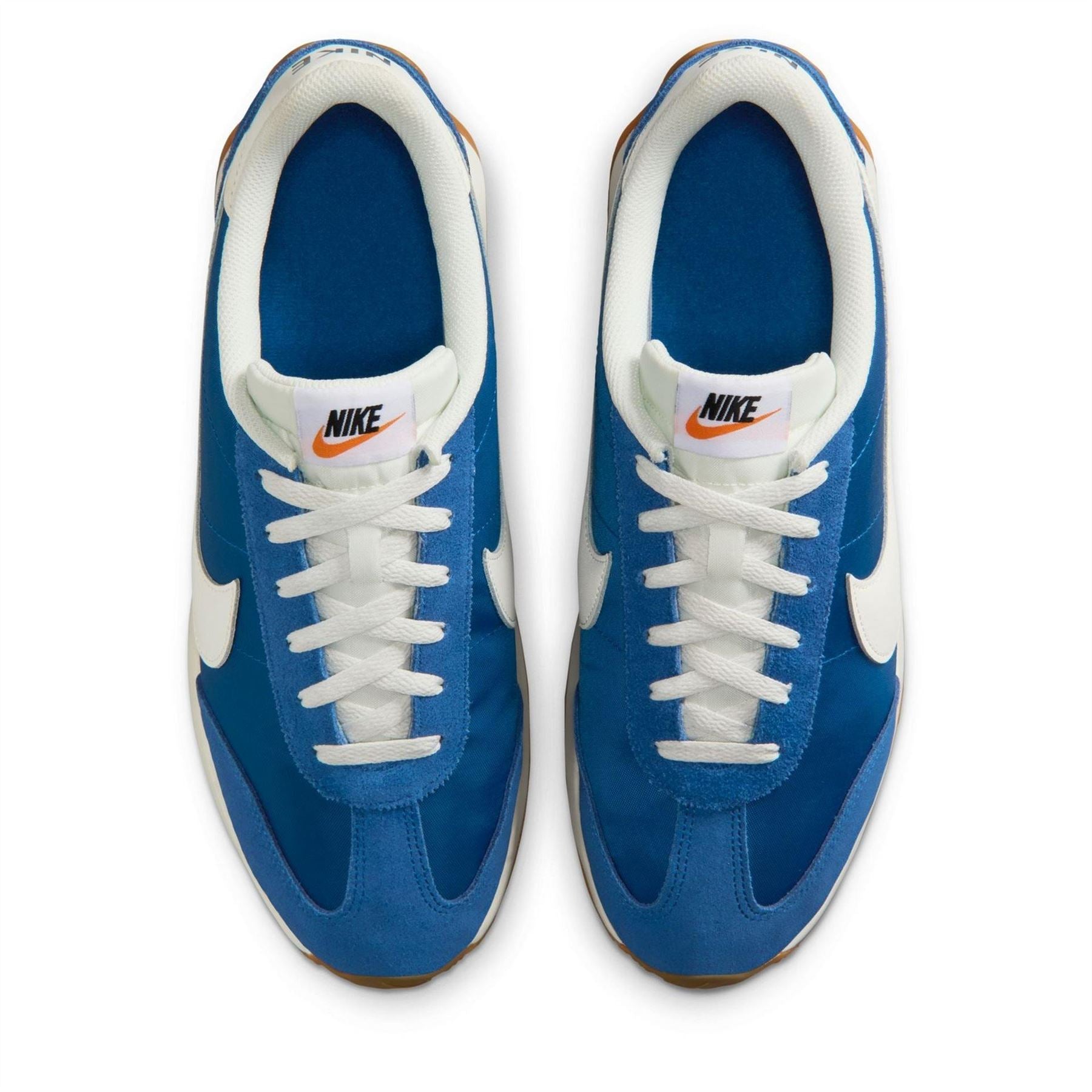 Nike Low Heel Round Toe Low Top Sneakers