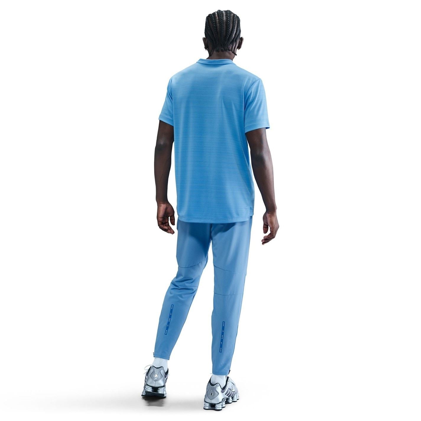 Nike Run Regular Fit Short Sleeve Crew Neck Athletic Top