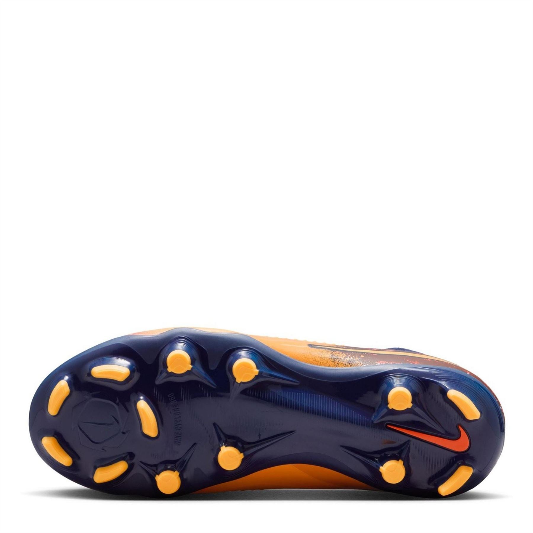 Nike Phantom 6 Low Academy Firm Ground Football Boot
