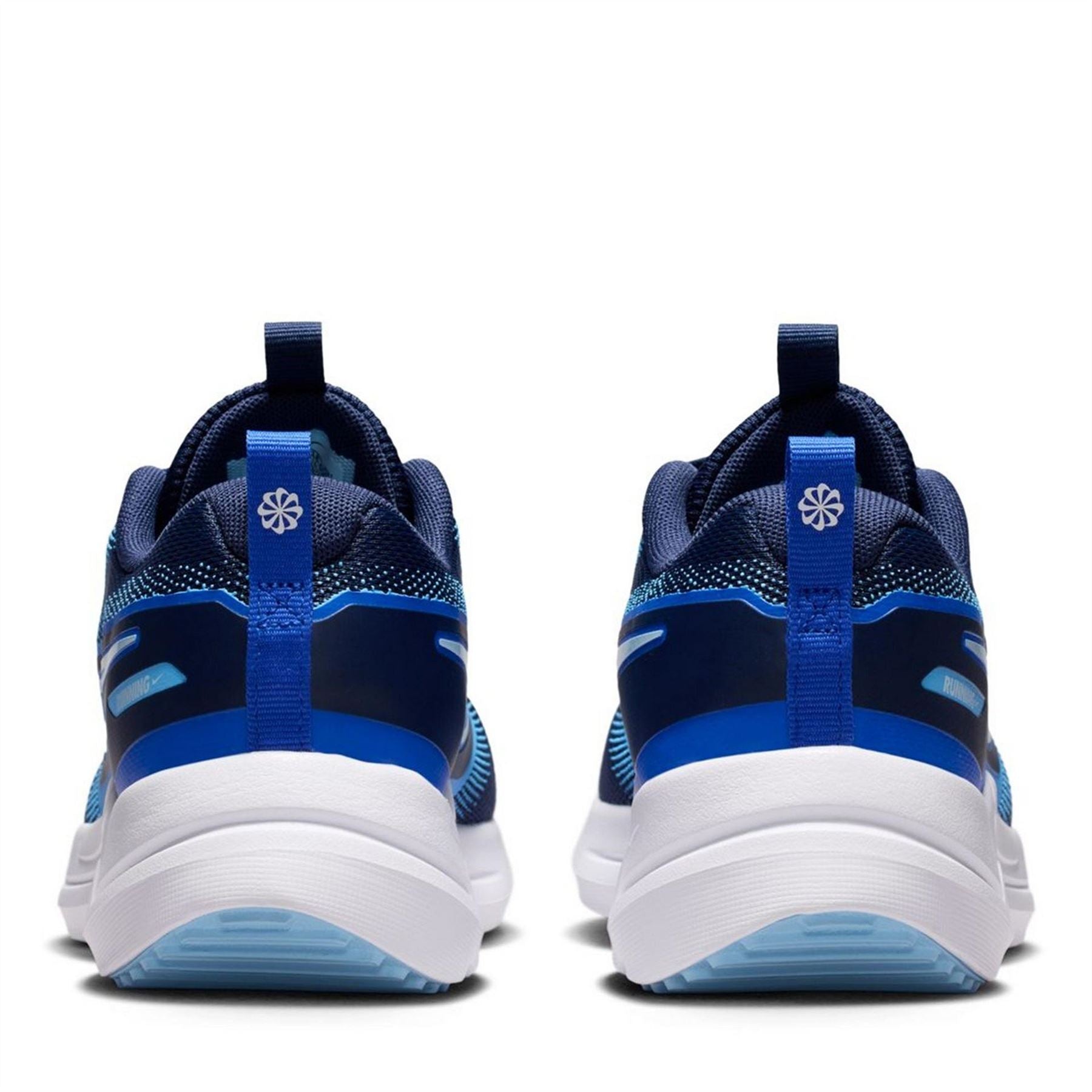 Nike Cosmic Runner Juniors Lace-Up Low Top Sneakers