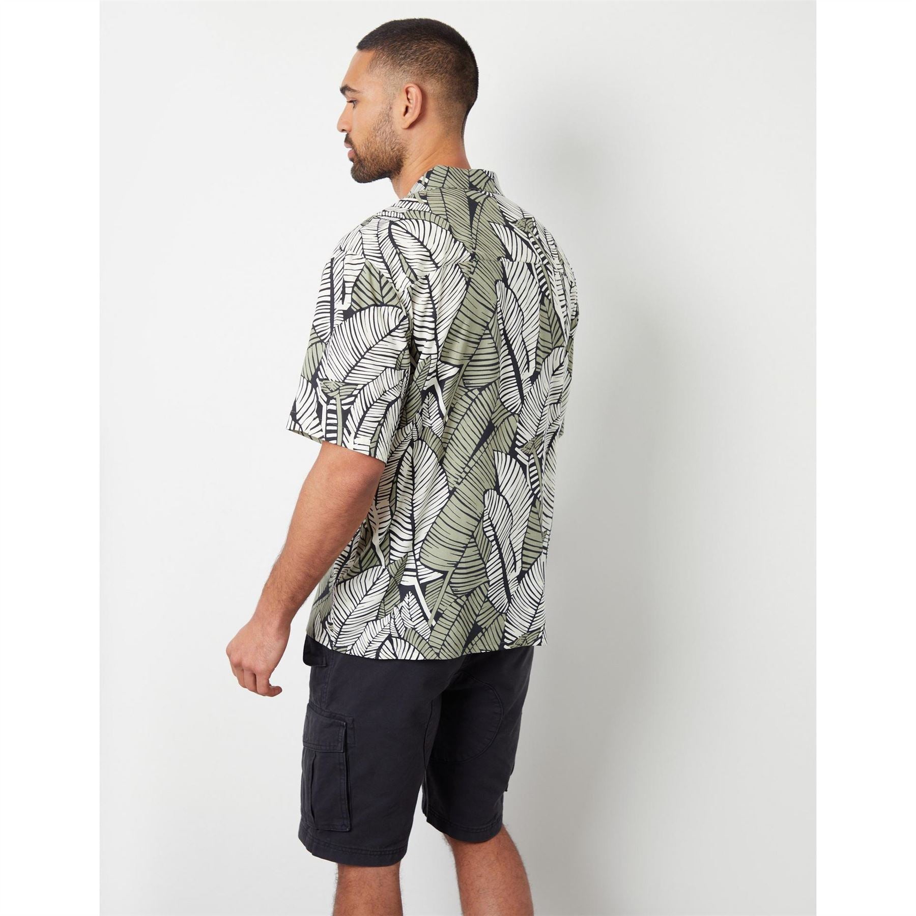 Threadbare Relaxed Fit Short Sleeve Shirt