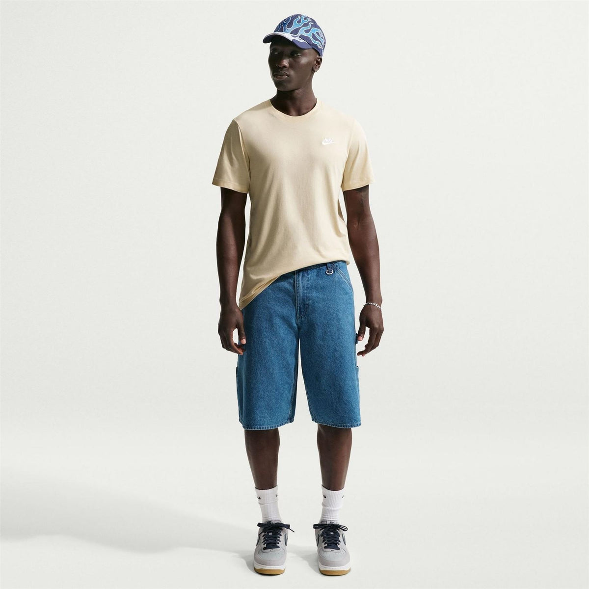 Nike Mens Sportswear Club T-Shirt