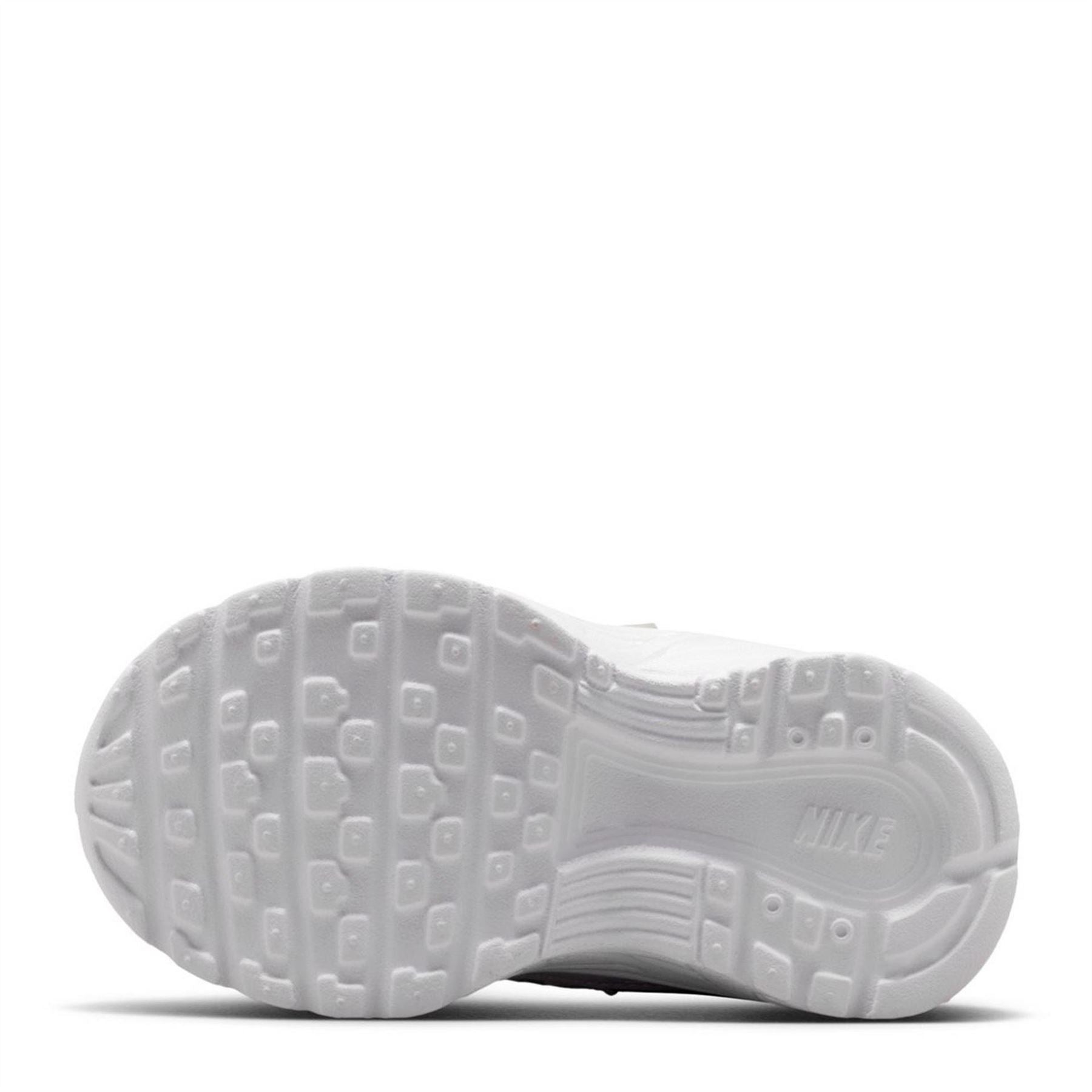 Nike P6000 In10 Lace-Up Stripe Sneakers