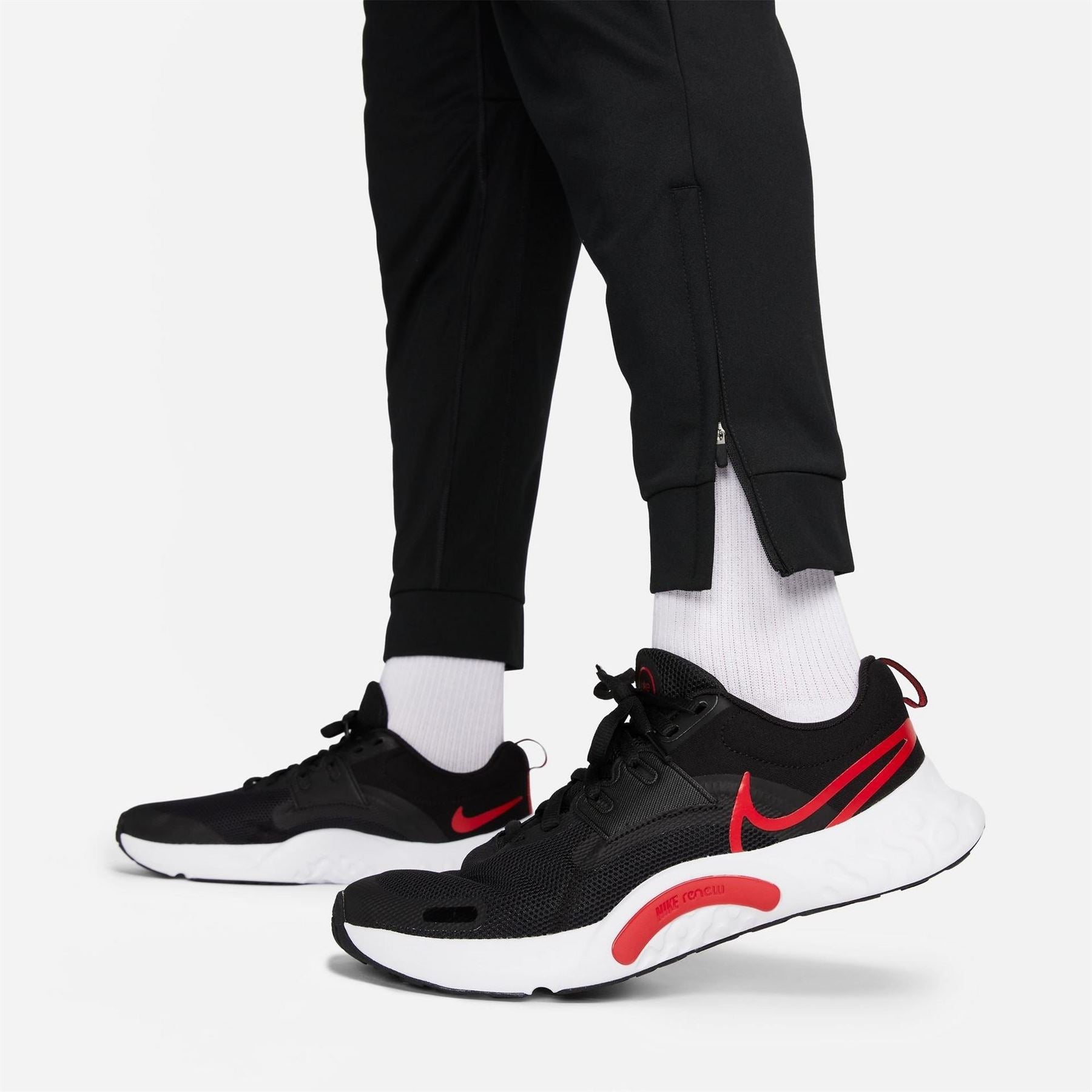 Nike Mens Totality Dri Fit Tapered Versatile Pants