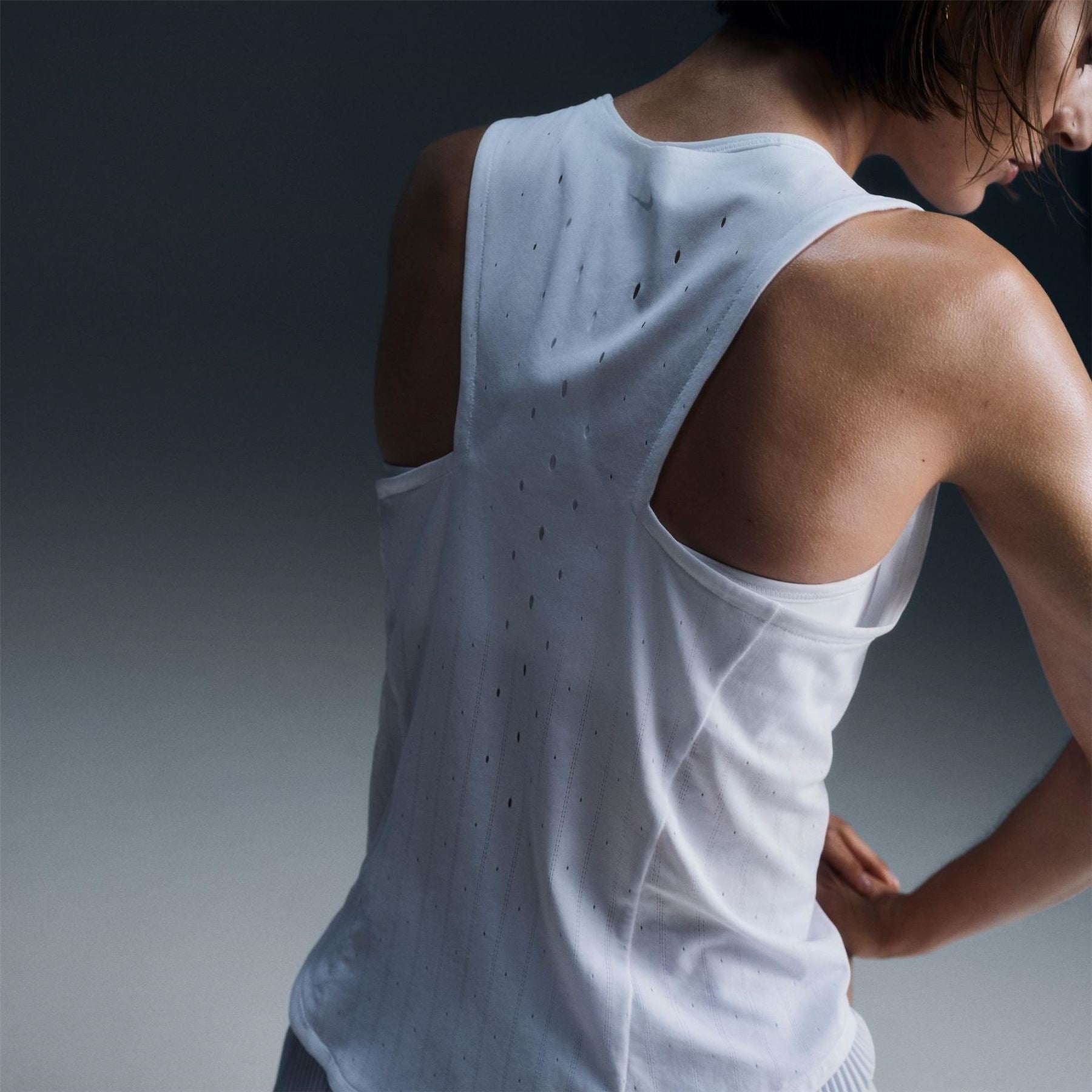 Nike Womens Aeroswift Dri Fit Adv Running Singlet