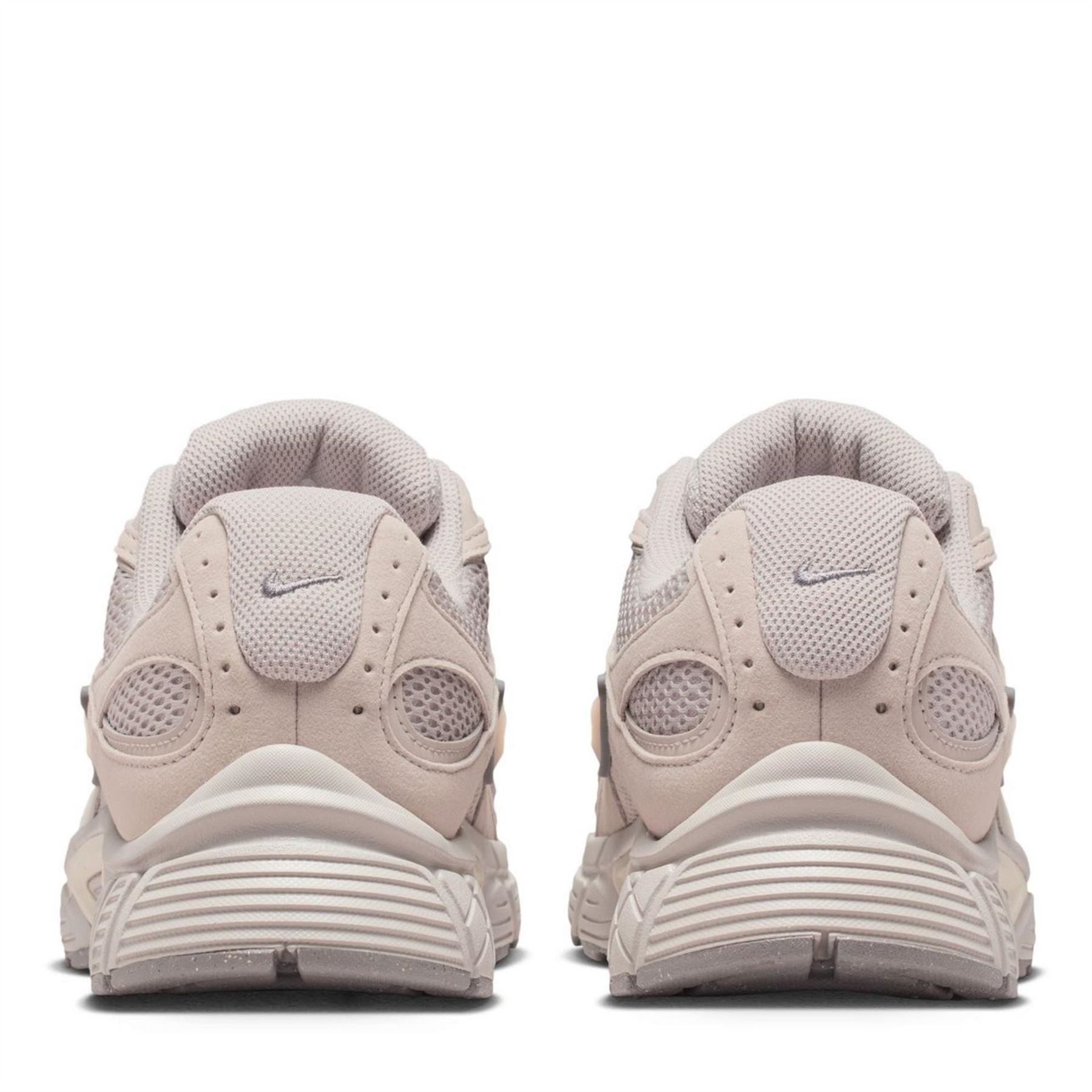 Nike Vomero 5 Running Flat Heel Trainers