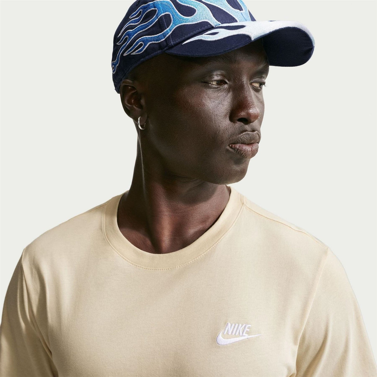 Nike Mens Sportswear Club T-Shirt
