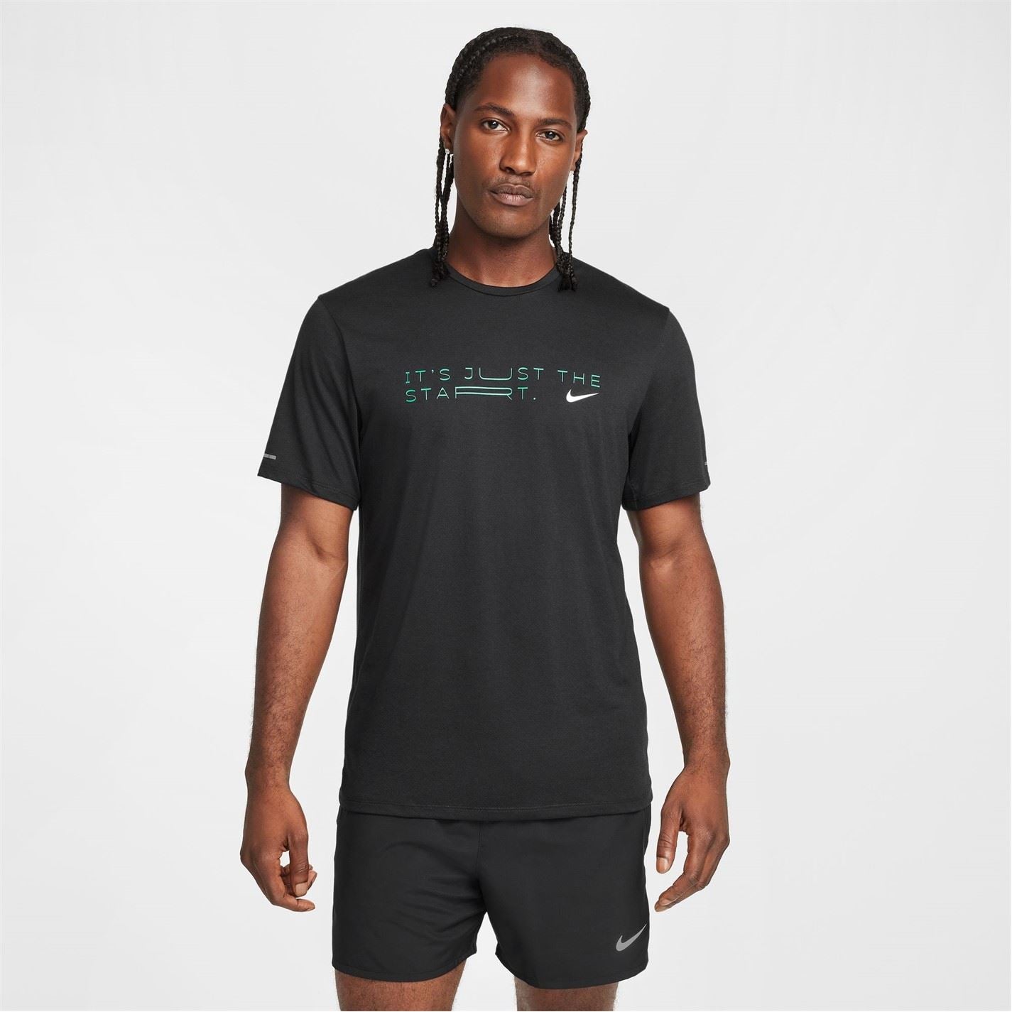 Nike Rise 365 Crew Neck Regular Fit T-Shirt