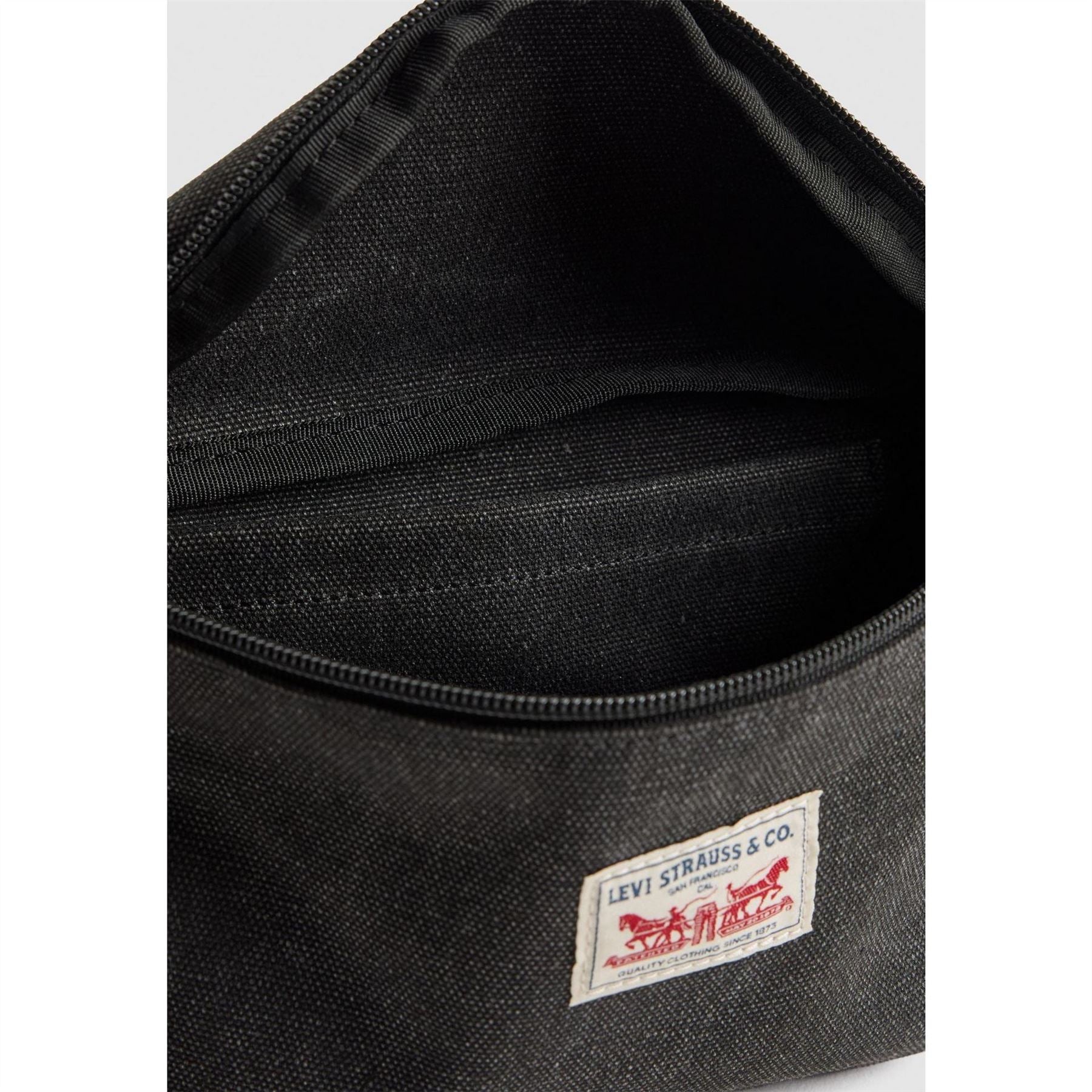 Levis Sling Bag