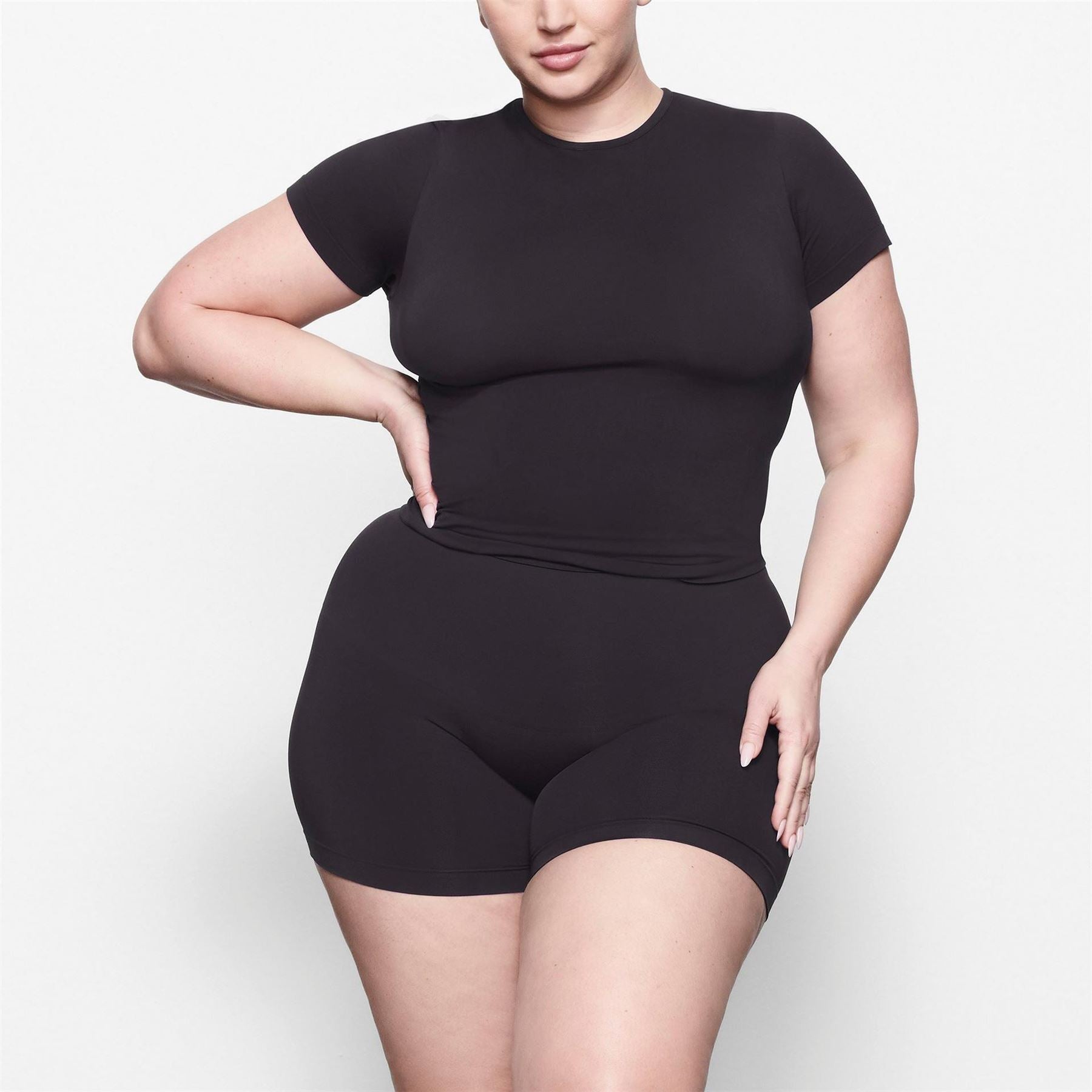 SKIMS Soft Smoothing Seamless T-Shirt