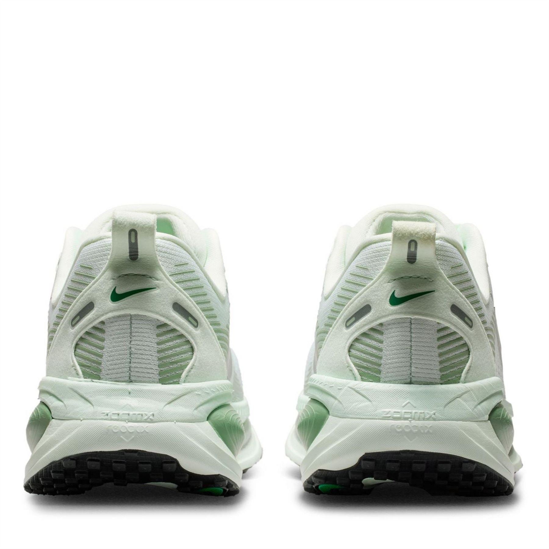 Nike Womens Vomero 18 Road Running Shoes