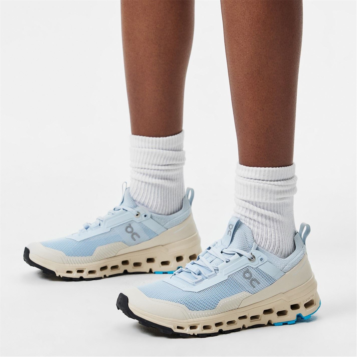 On Cloudultra 2 Lace Up Low Top Sneakers