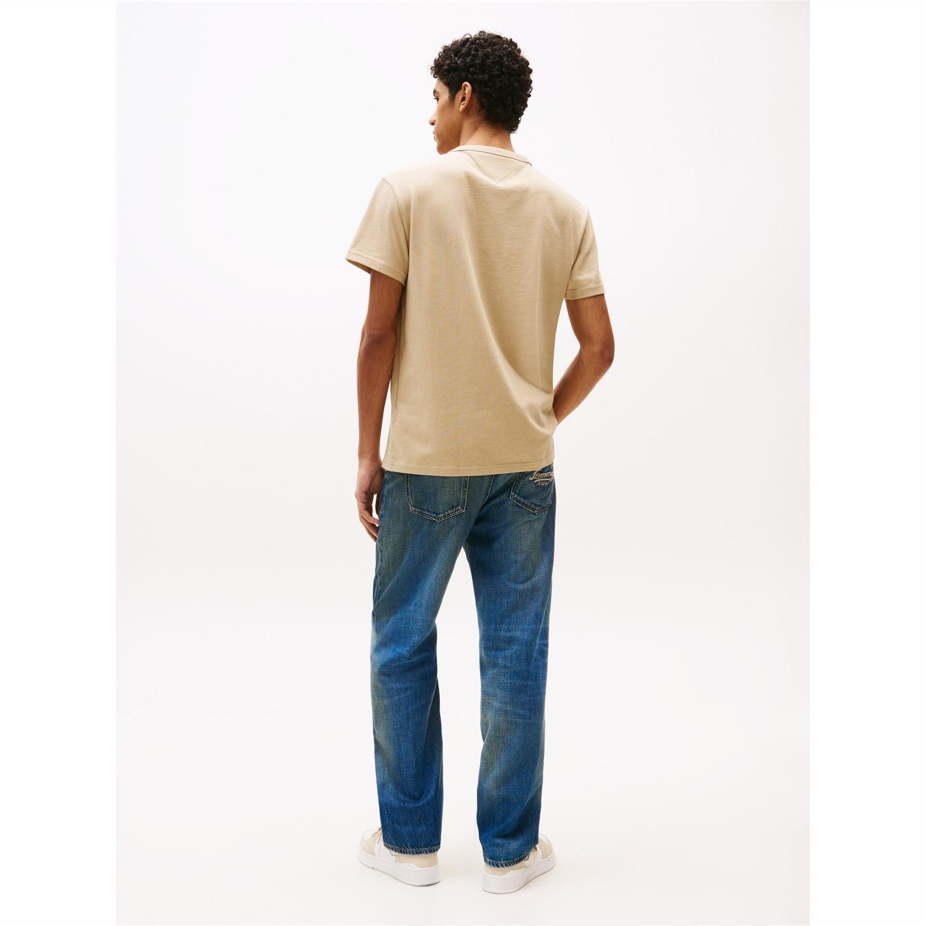 Tommy Jeans Tommy Small Badge T-Shirt