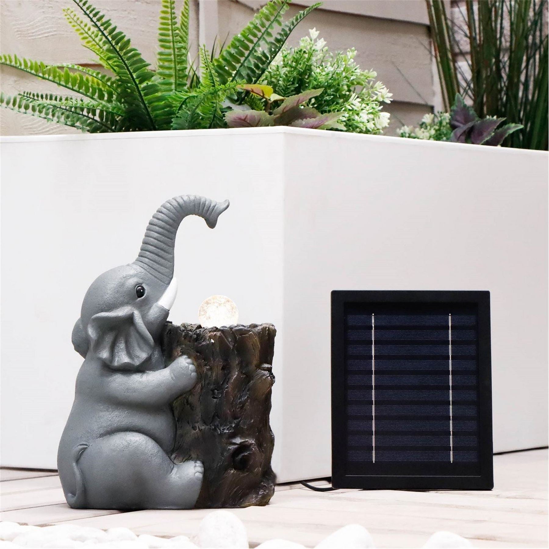 Streetwize Water Feature With Battery Backup   Elephant With Ball