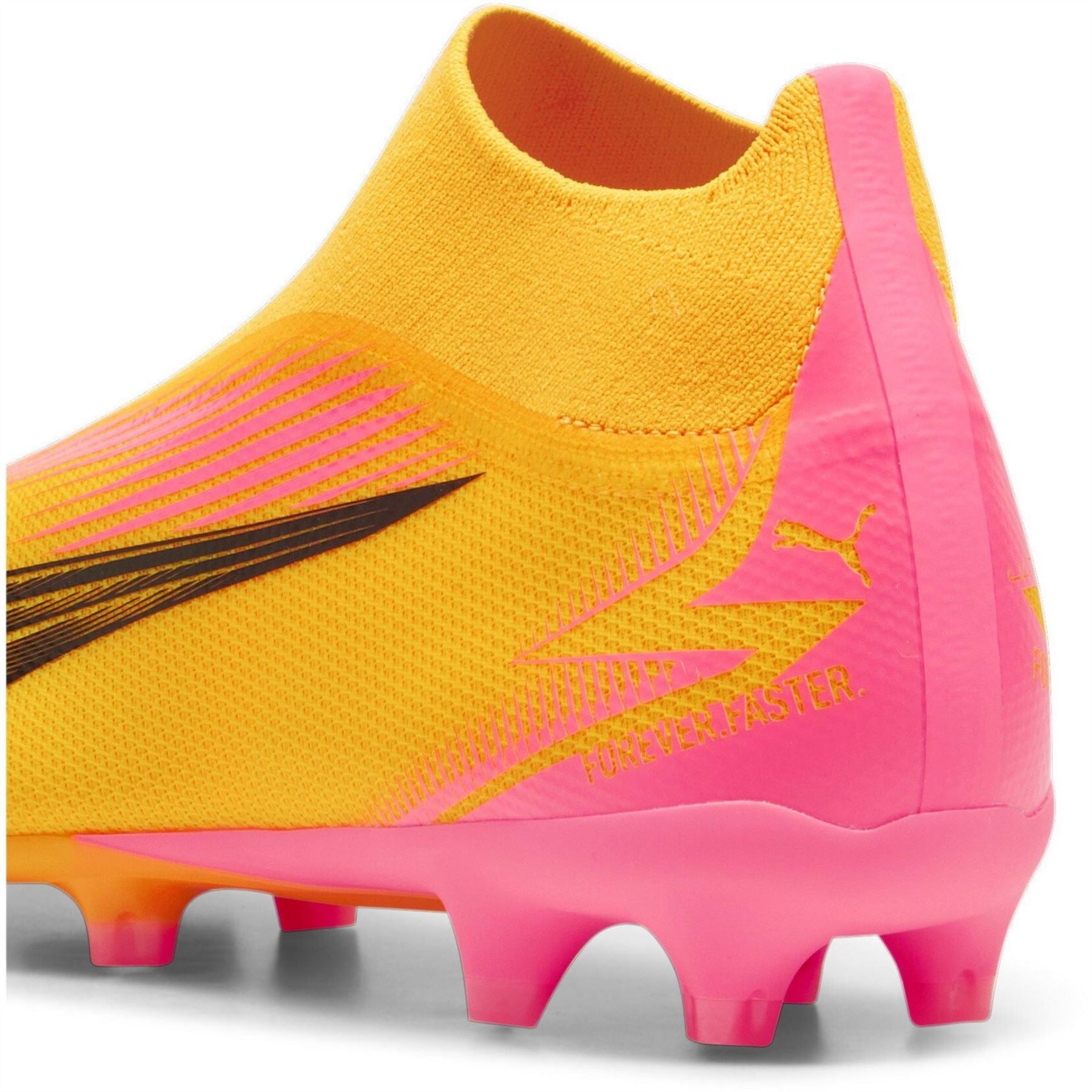 Puma Ultra Match Laceless Firm Ground Football Boots