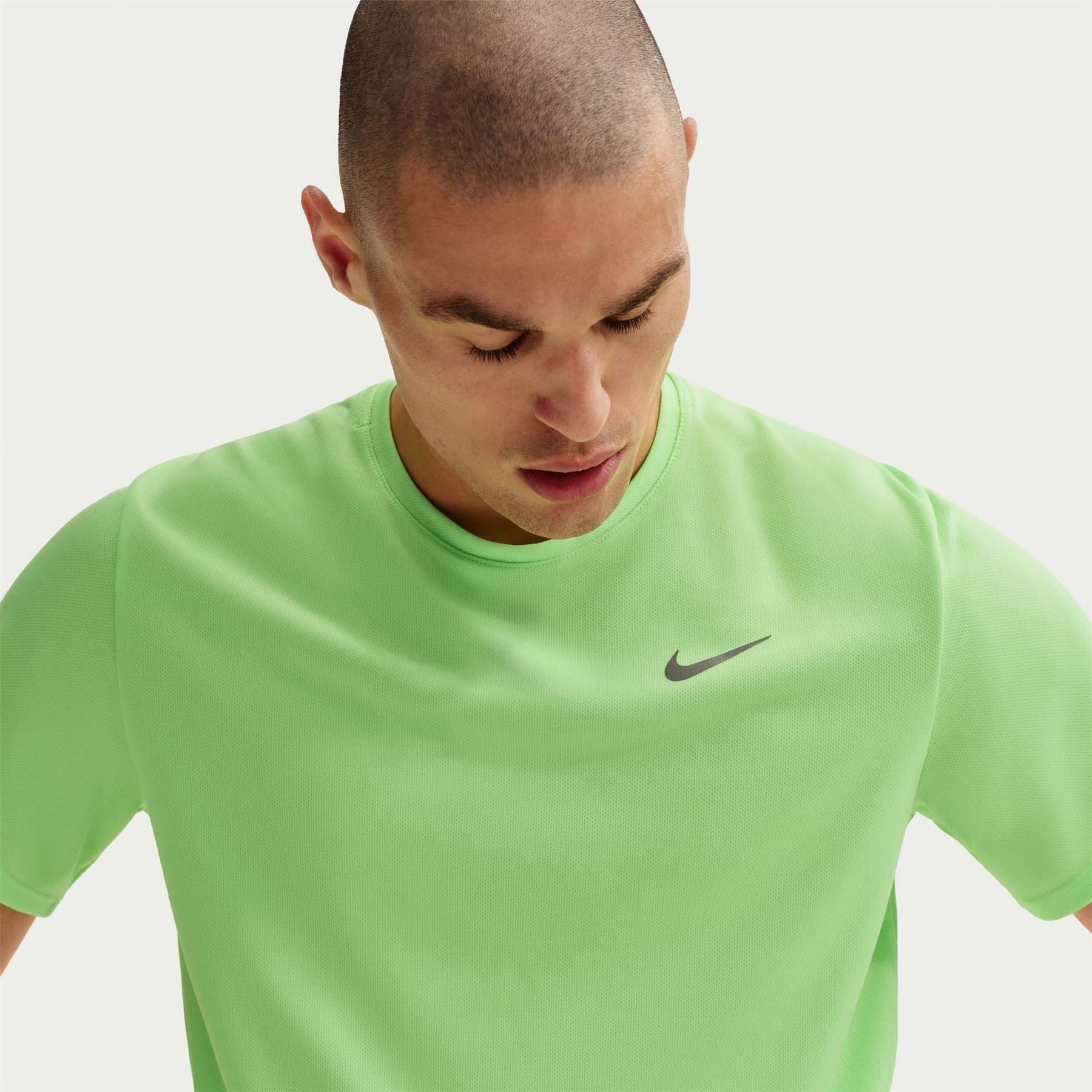 Nike Mens Drifit Miler Running Top