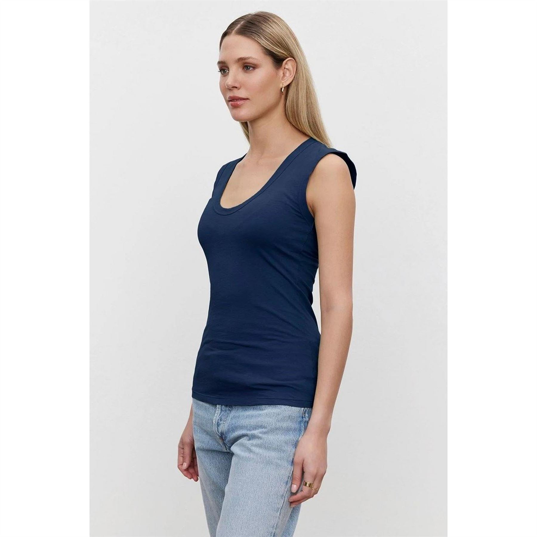 Velvet by Graham and Spencer Regular Fit Crew Neck T-Shirt