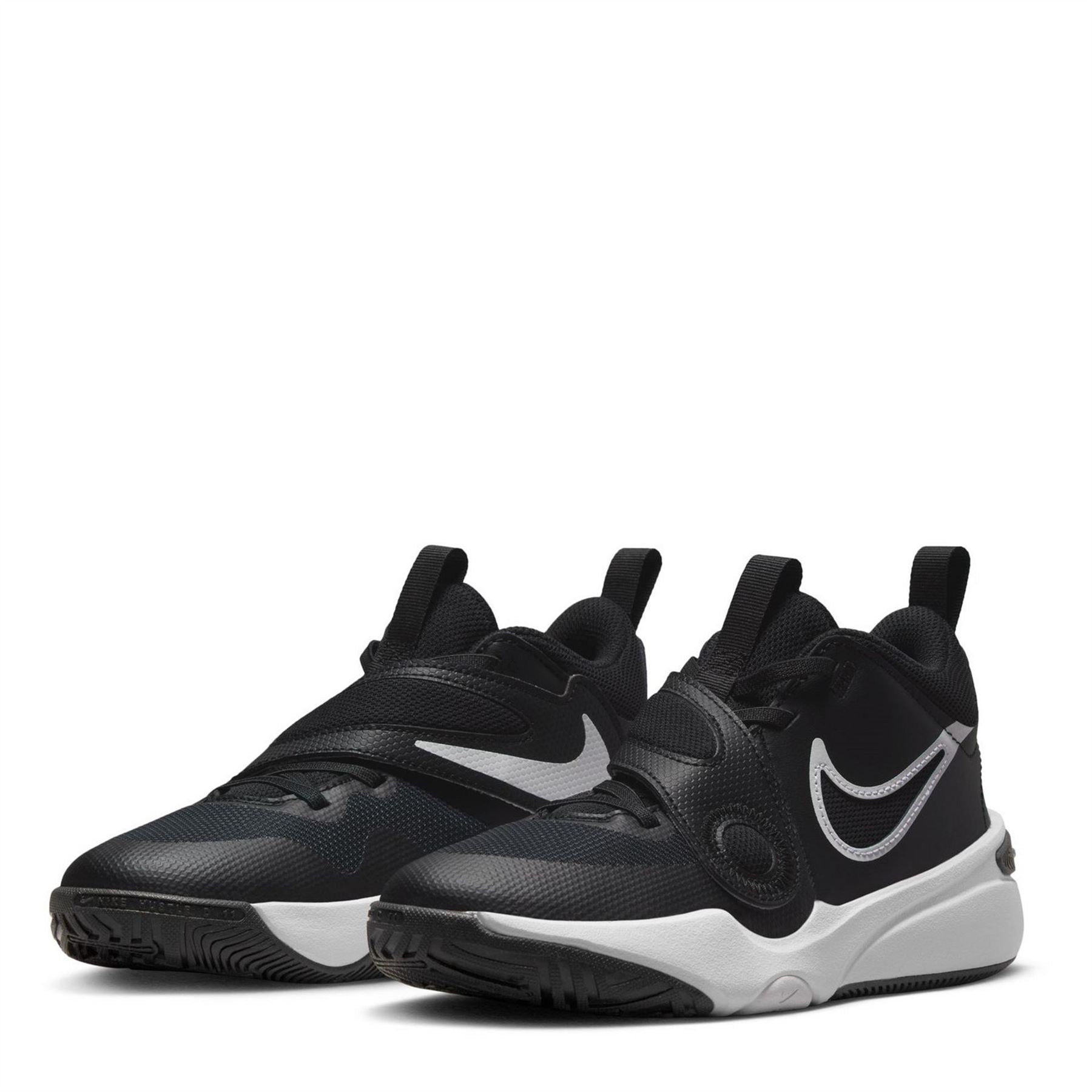 Nike Hustle D11 Junior Boys Basketball Trainers