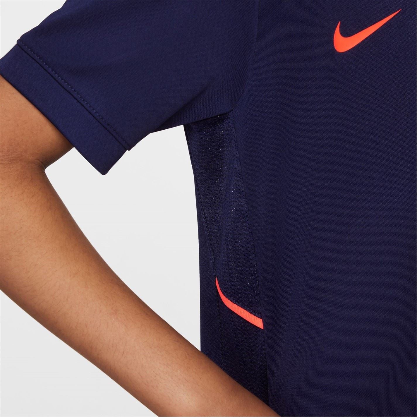 Nike Erling Haaland Academy Football Shirt Juniors
