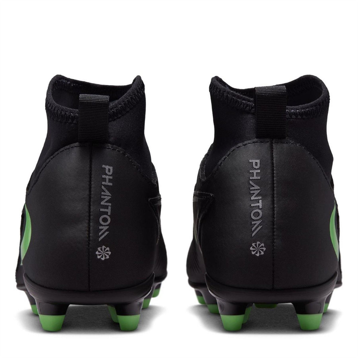 Nike Phantom 6 Club Juniors Multi Ground Football Boots
