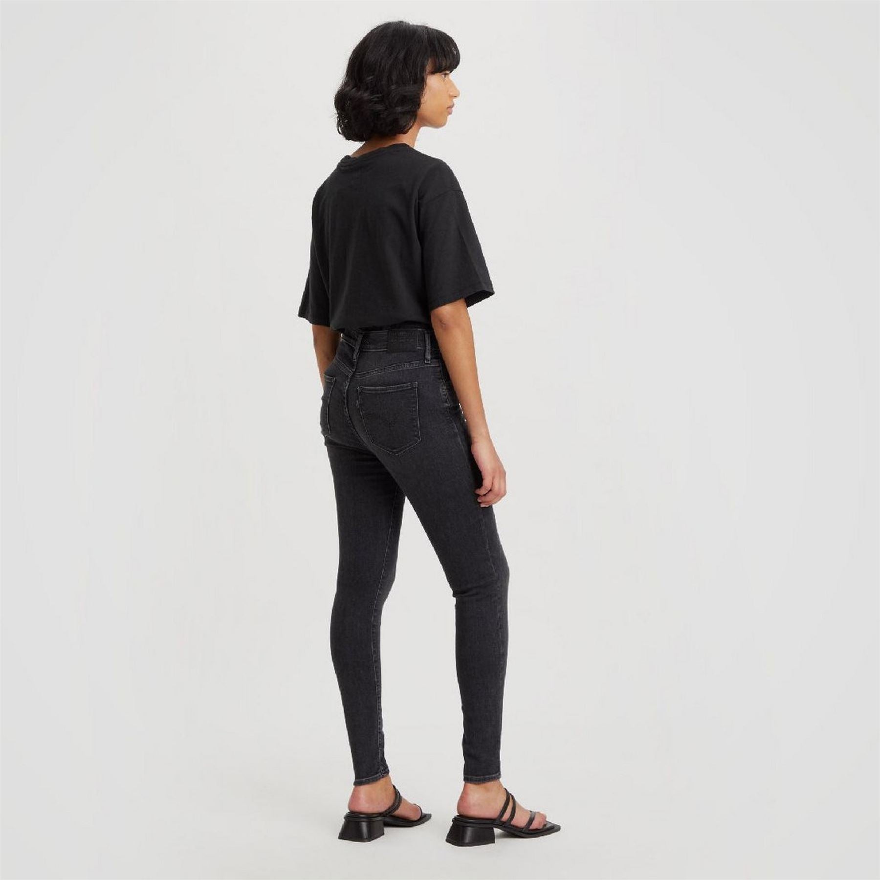 Levis High Rise Jeans
