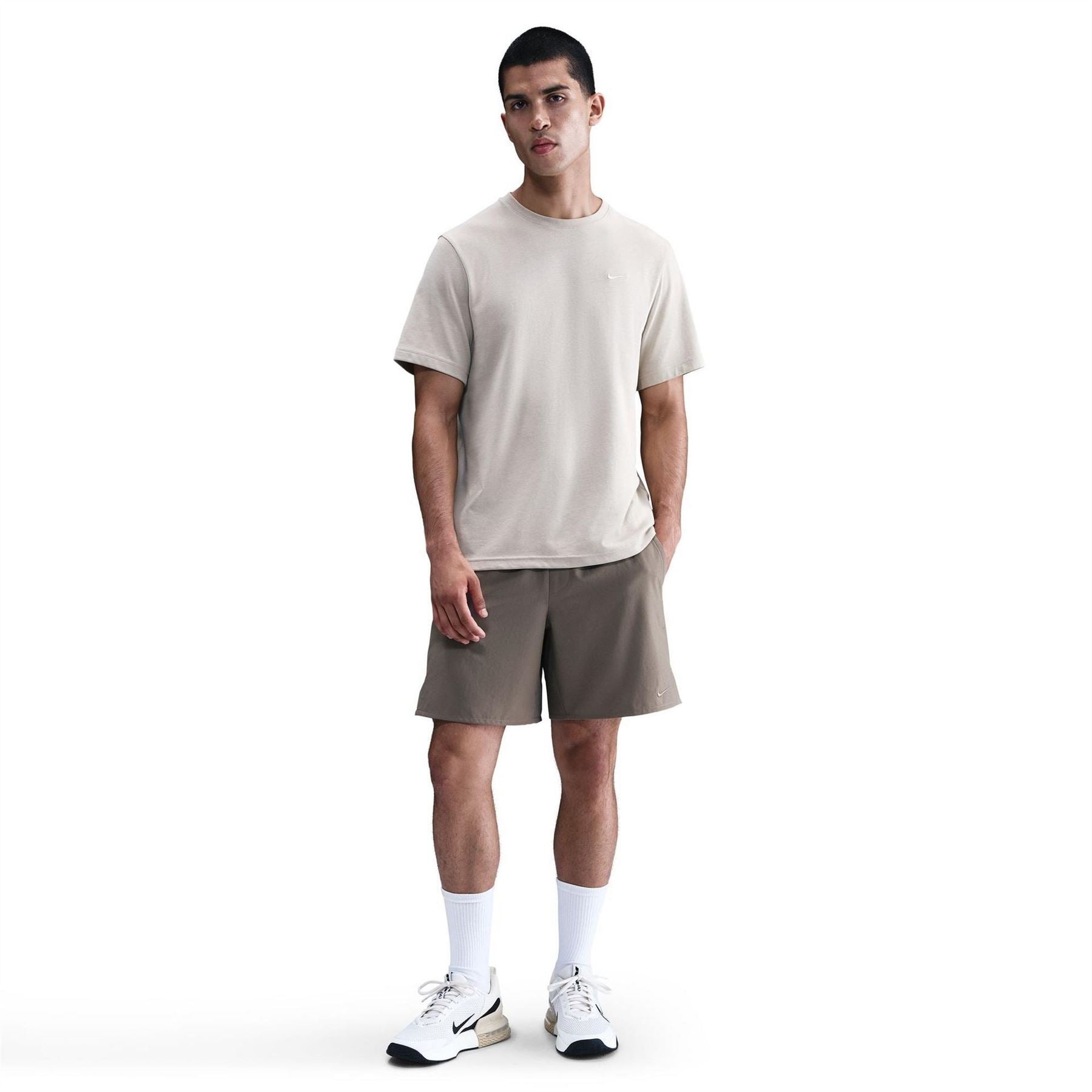 Nike Mens Dri Fit Unlimited 7 Unlined Woven Fitness Shorts