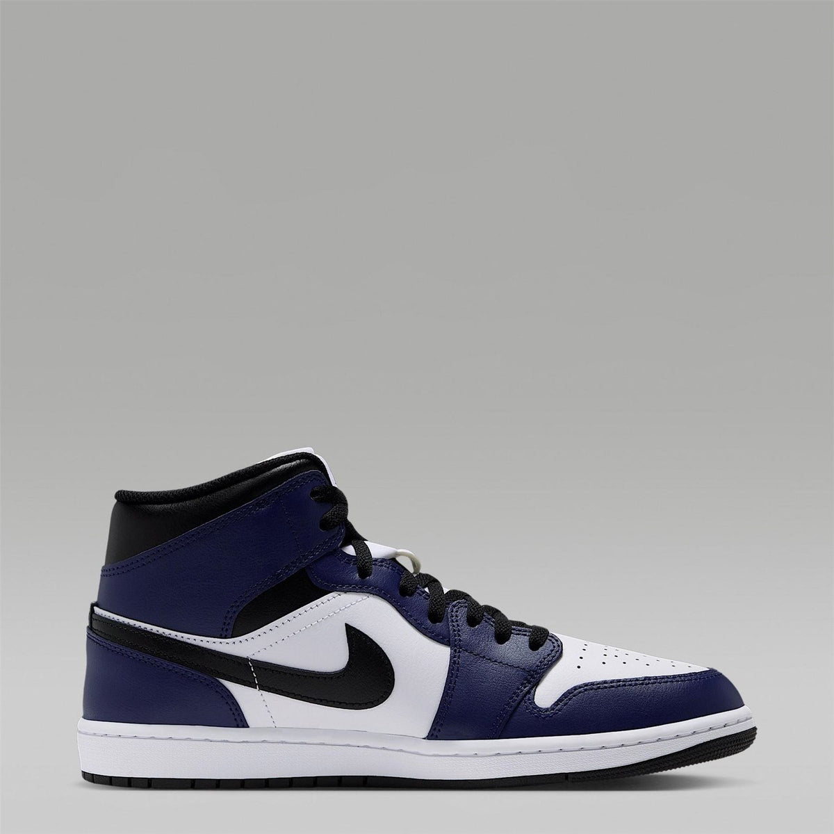 Air Jordan 1 Mid Leather High Top Trainers
