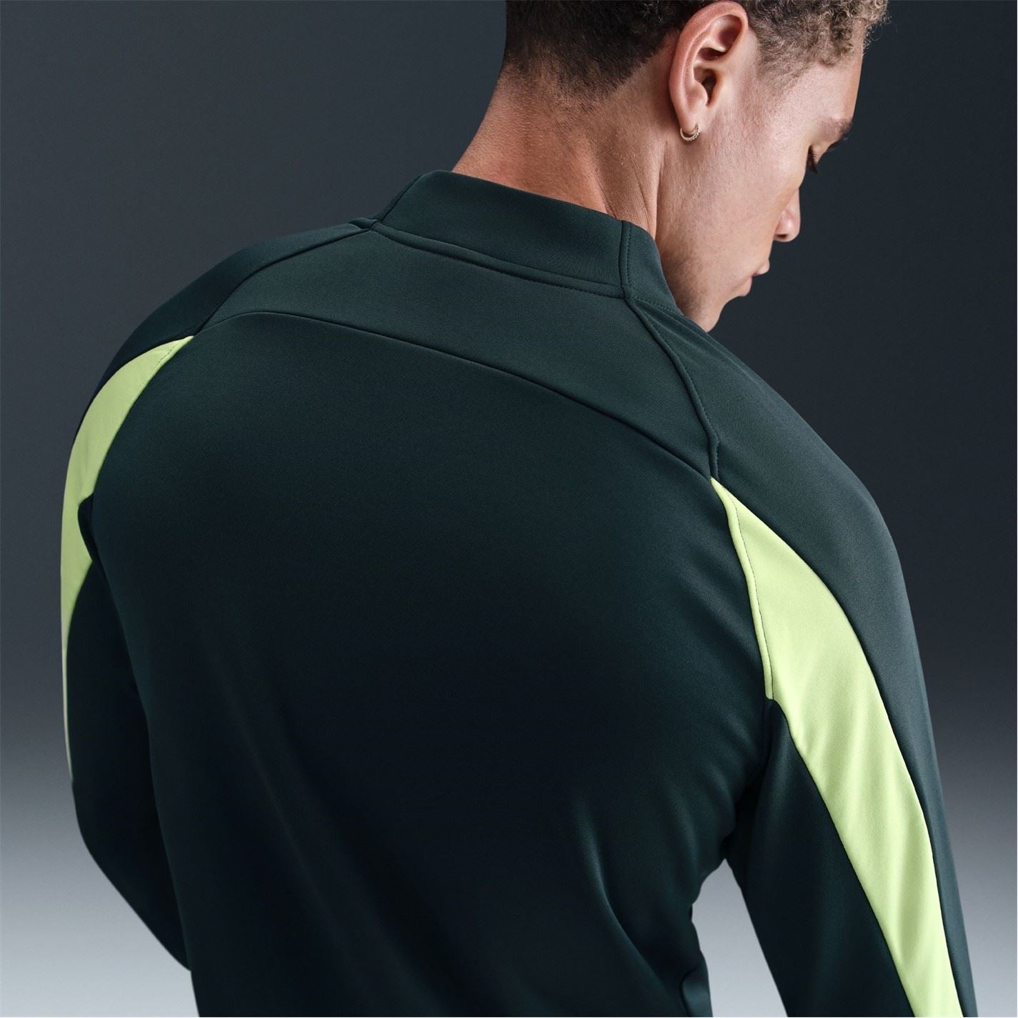Nike Zip Neck Raglan Sleeve Drill Top