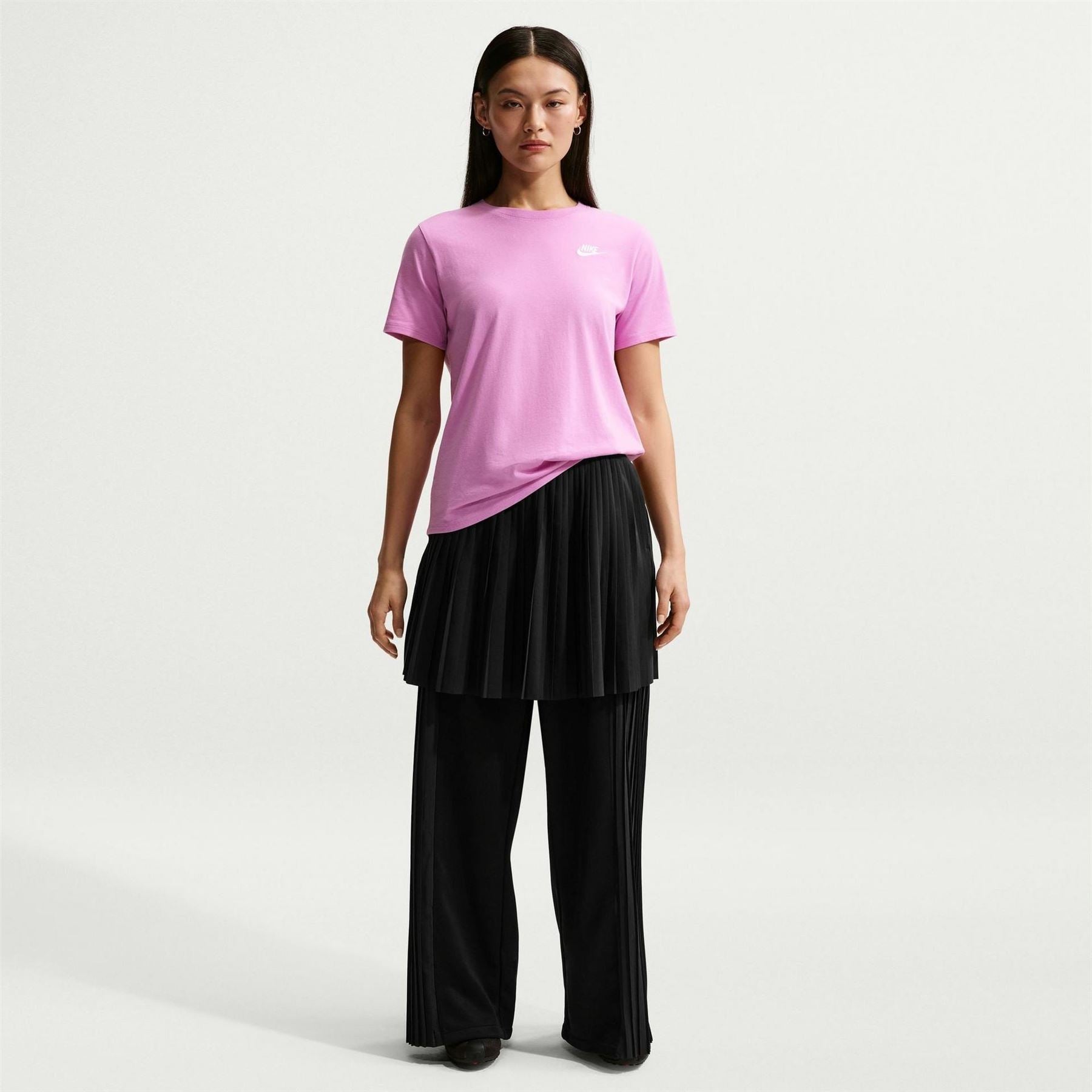 Nike Womens Sportswear Club T-Shirt