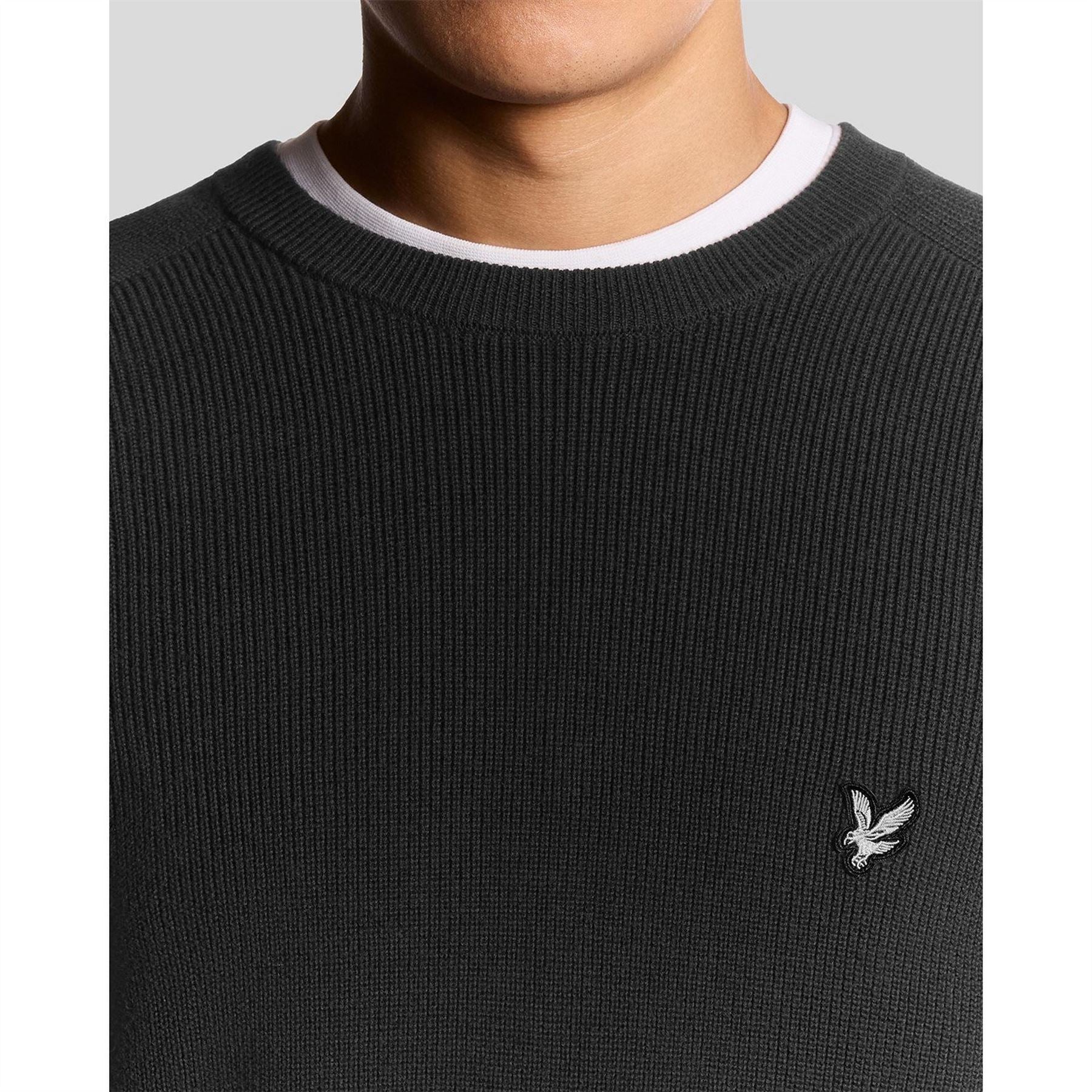 Lyle and Scott Ribbed Crew Neck Raglan Sleeve Sweater