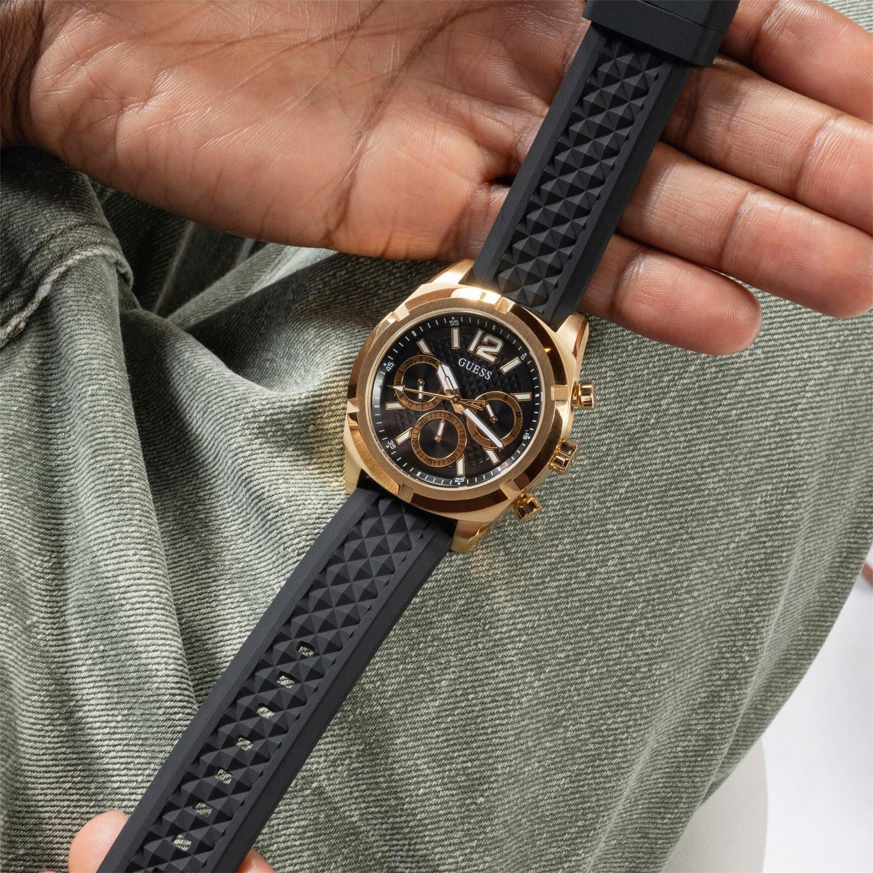 Guess Sn71 Analogue Quartz Watch